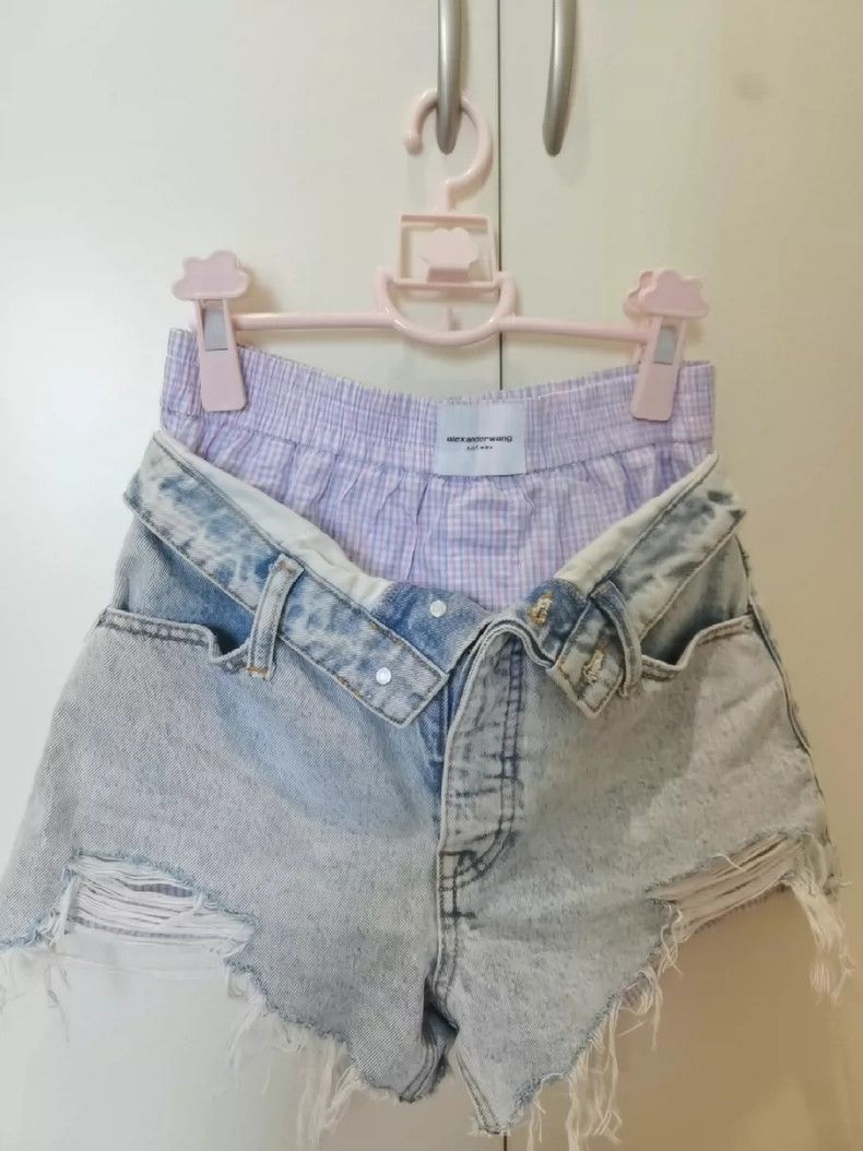 Alexander Wang Alexander Wang High-Waist Denim Shorts- Size 24" / US 00 / IT 34 - 1 Thumbnail