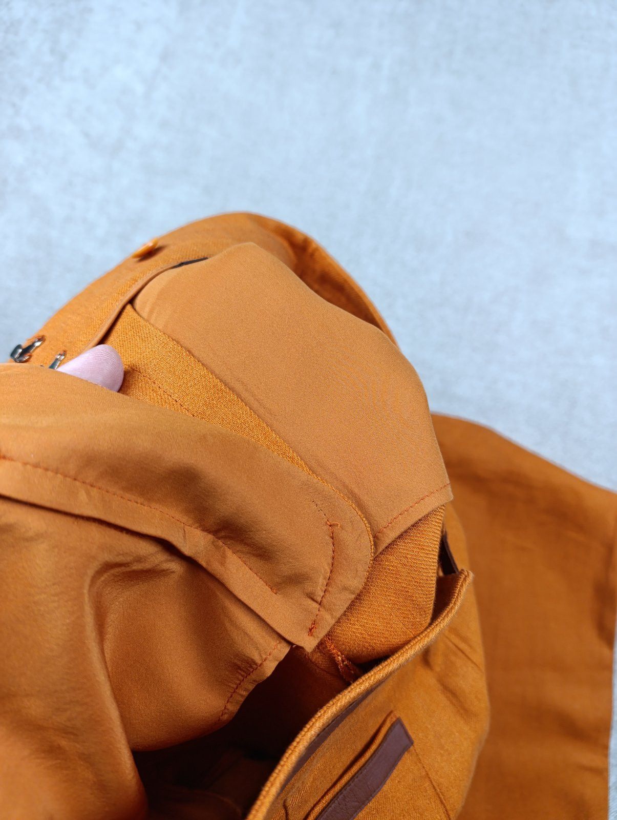 Loro Piana LORO PIANA CARSON LEATHER-TRIM LINEN PANTS IN ORANGE RUST Size 27" / US 4 / IT 40 - 25 Thumbnail