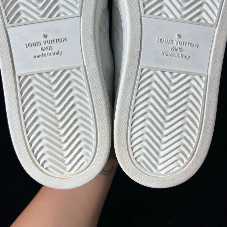 Louis Vuitton Louis Vuitton Classic presbyopic sports board shoes Size US 9.5 / EU 42-43 - 9 Thumbnail