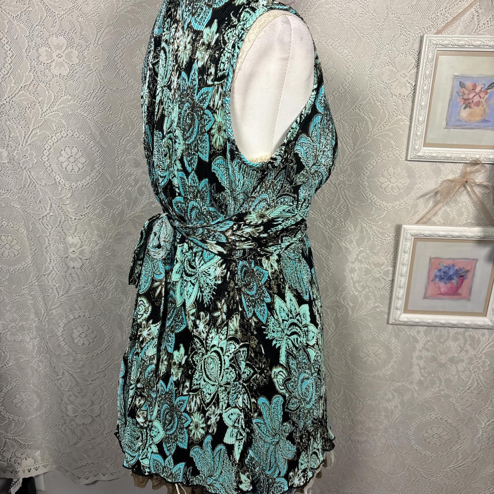 Other y2k ruched paisley office siren tie back top Size L / US 10 / IT 46 - 2 Thumbnail