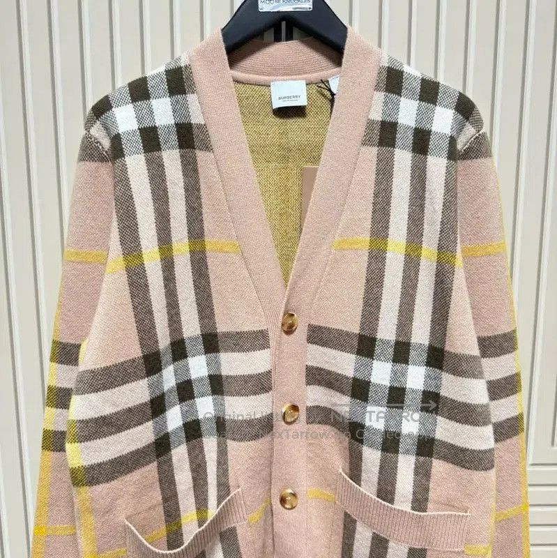 Burberry Burberry Men's Khaki Wool Logo Knit Sweater. Size US M / EU 48-50 / 2 - 4 Thumbnail