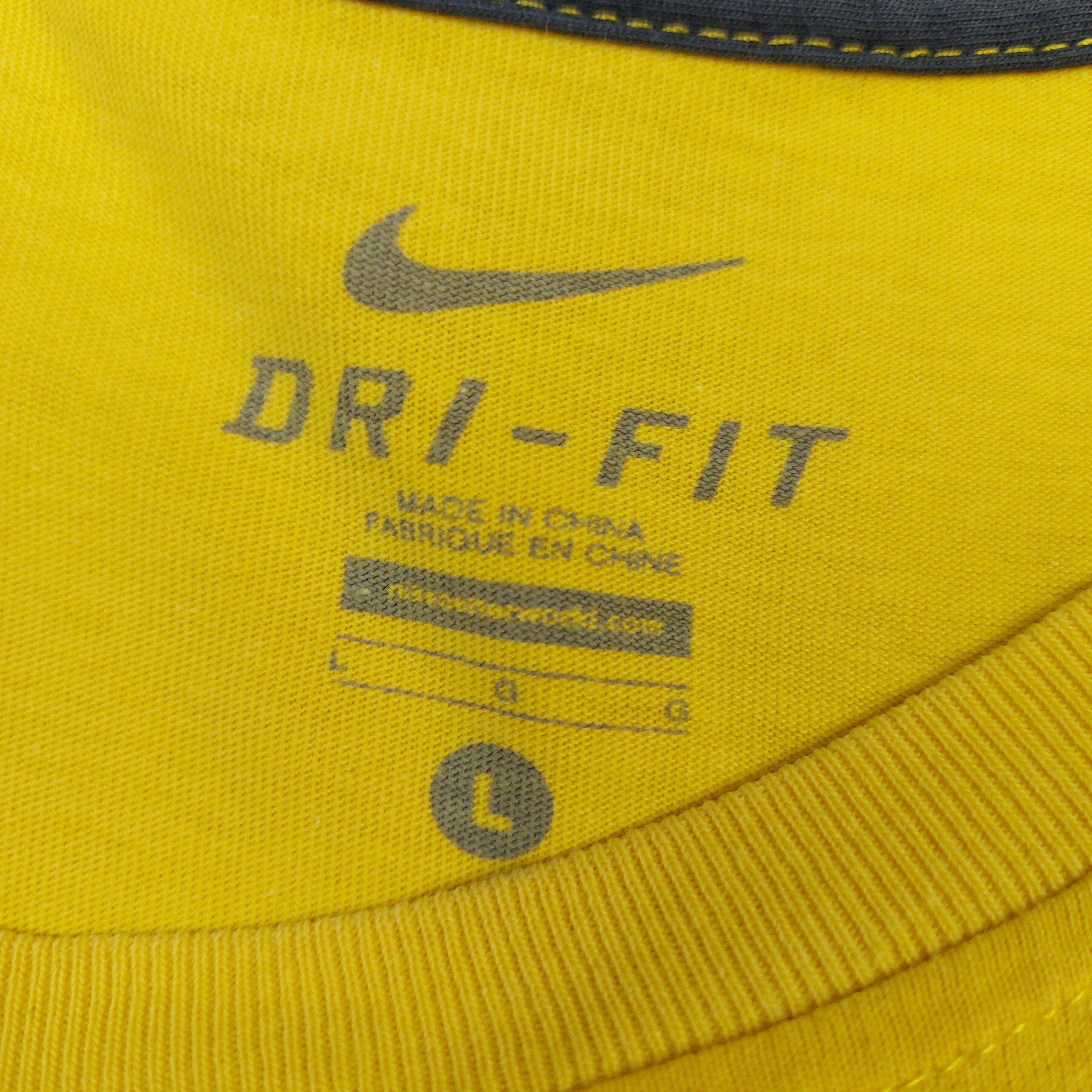 Nike RARE 2012 Nike Dri Fit Kobe Bryant Black Mamba Lakers TEE Size L / US 10 / IT 46 - 6 Thumbnail