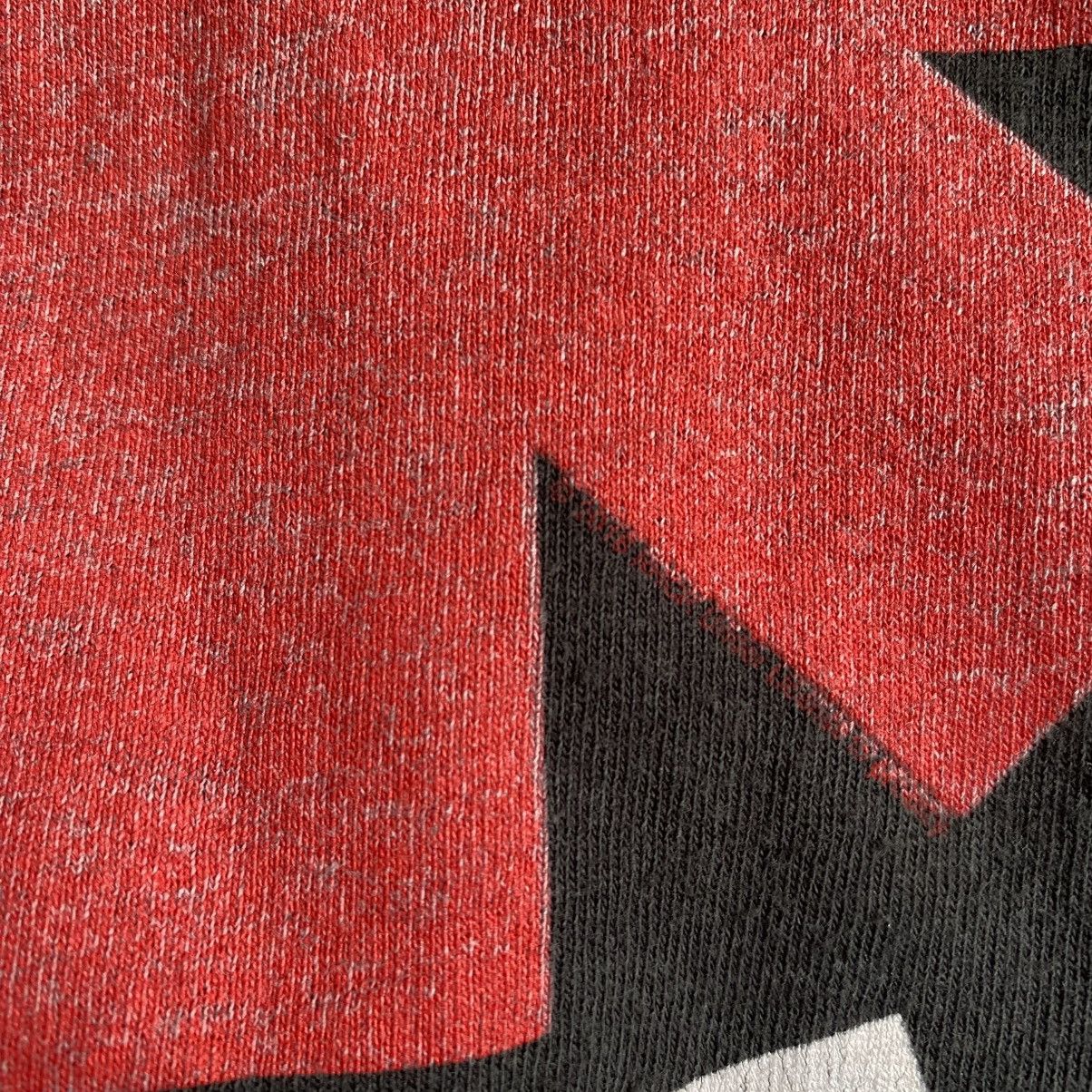Band Tees Vintage Red Hot Chilipeppers 2016 big logo rock band tee Size US M / EU 48-50 / 2 - 4 Thumbnail