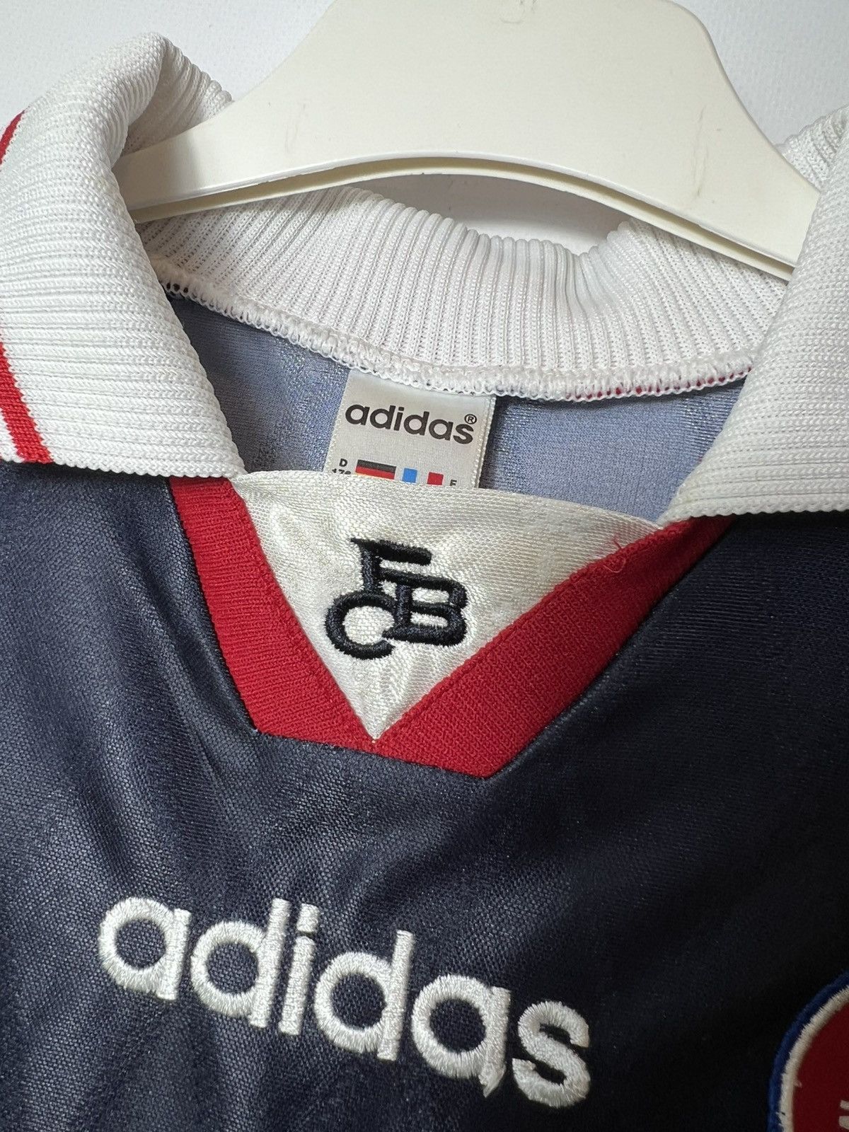 Adidas Vintage 97/98 Adidas Bayern Munich Soccer Jersey Sz Boys XL Size US S / EU 44-46 / 1 - 7 Thumbnail