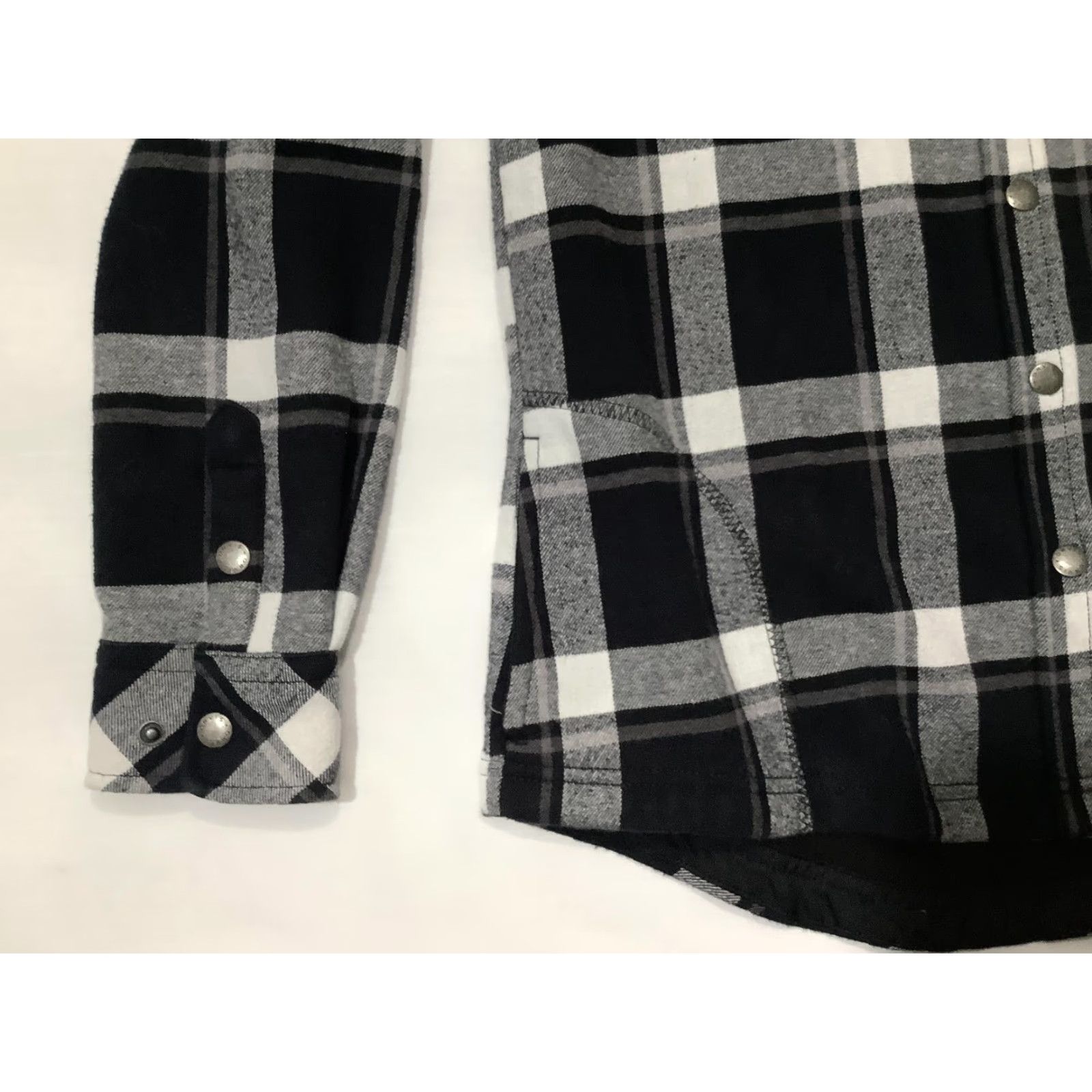 Orvis VINTAGE Orvis Shirt Womens Medium Black Gray White Plaid Flannel Button Up Long Sleeve Size M / US 6-8 / IT 42-44 - 3 Thumbnail