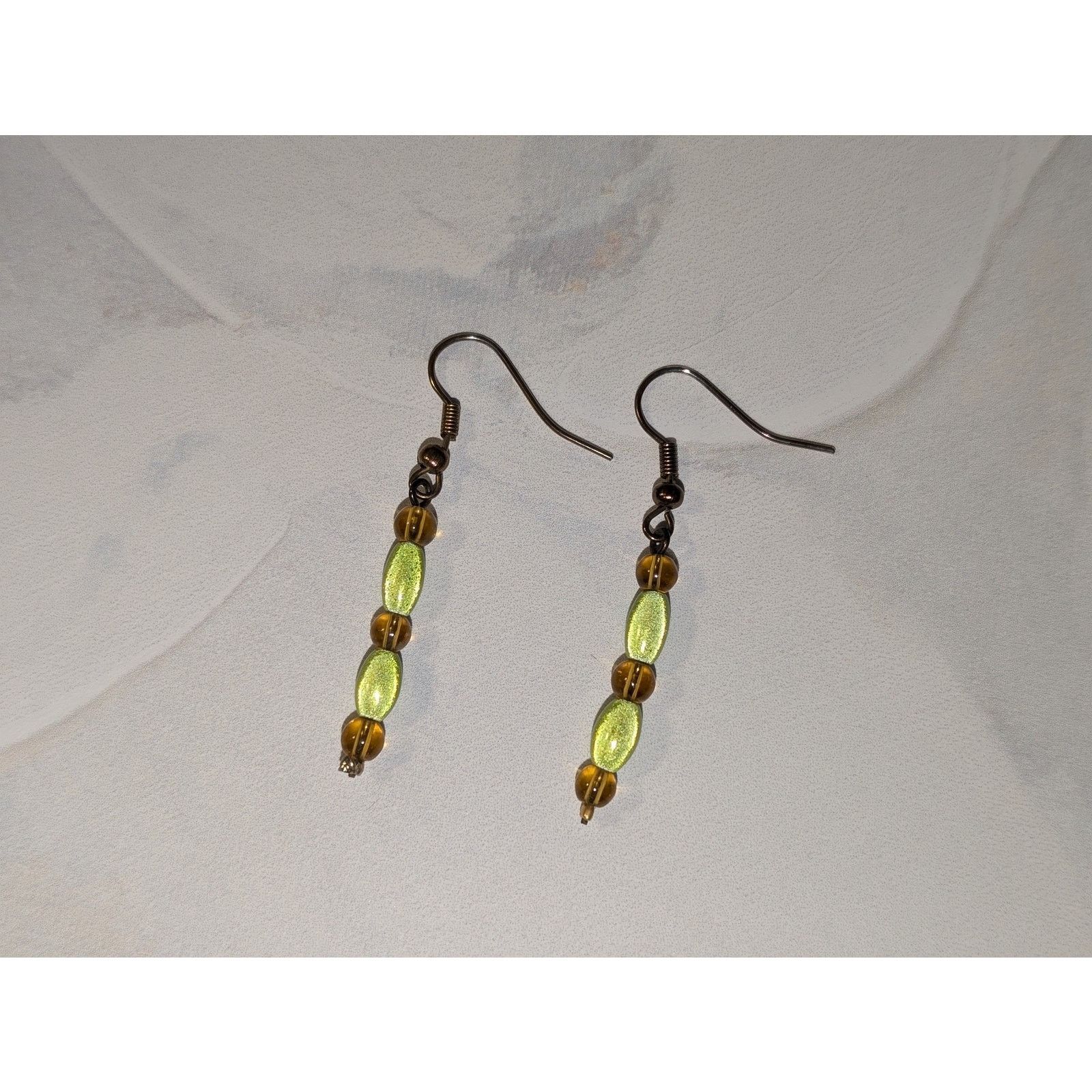 Vintage Vintage 1980s Gold-Tone Chartreuse Beaded Dangle Earrings Size ONE SIZE - 2 Thumbnail