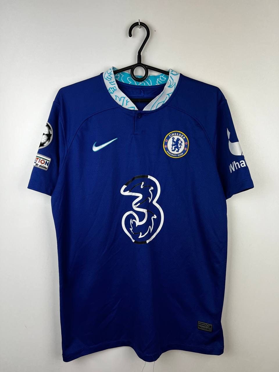 Chelsea James Nike football t-shirts size L