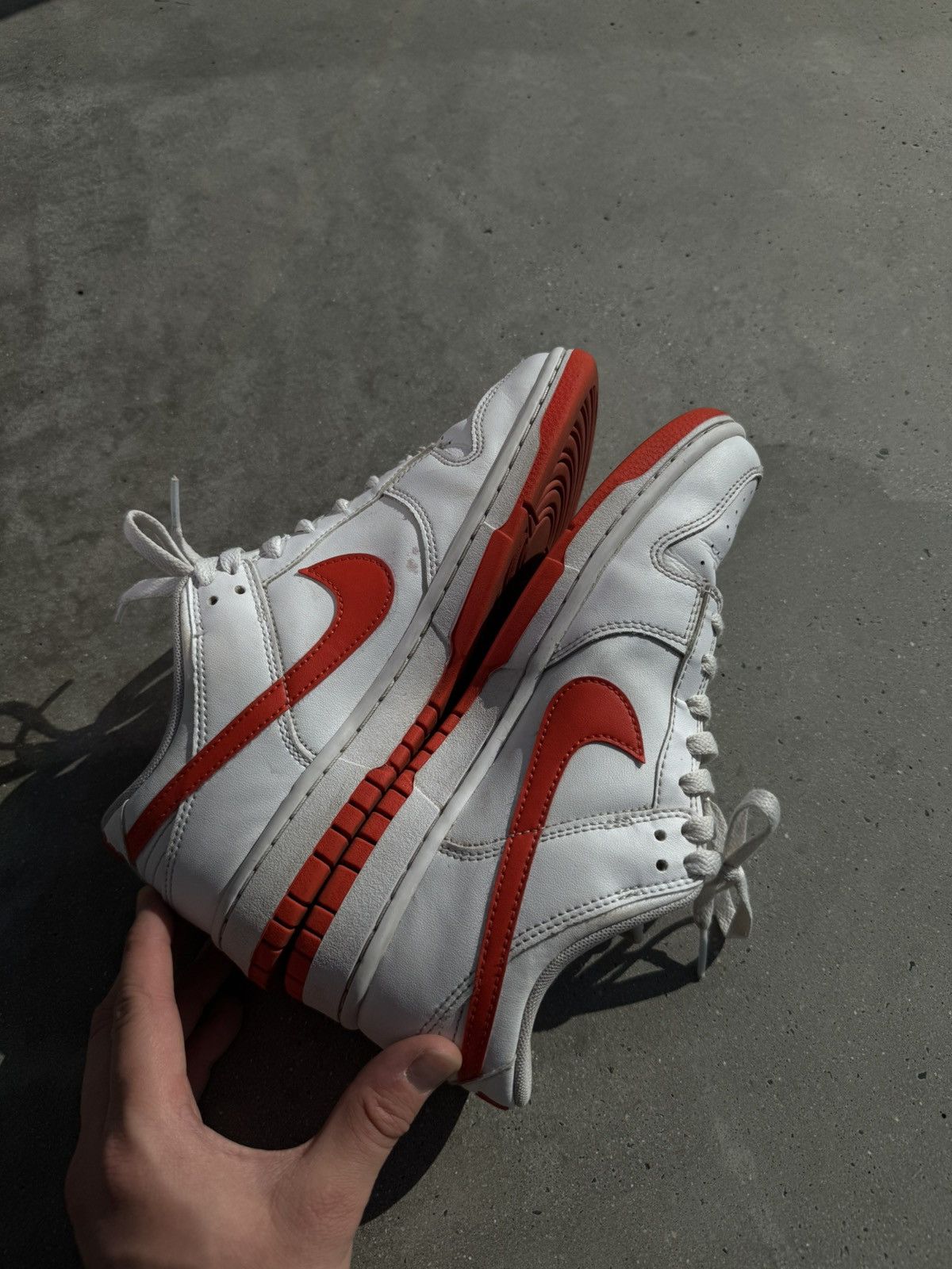 Nike Nike Dunk Low Retro white picante red Size US 7 / EU 40 - 10 Thumbnail