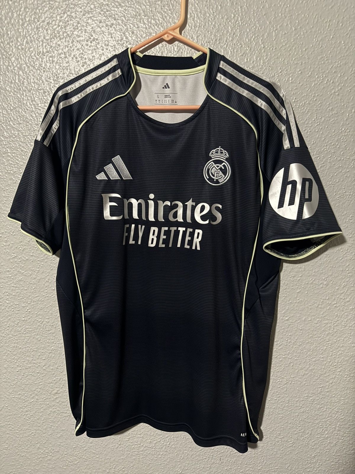 Real Madrid 2025/26 Away Jersey Mens L