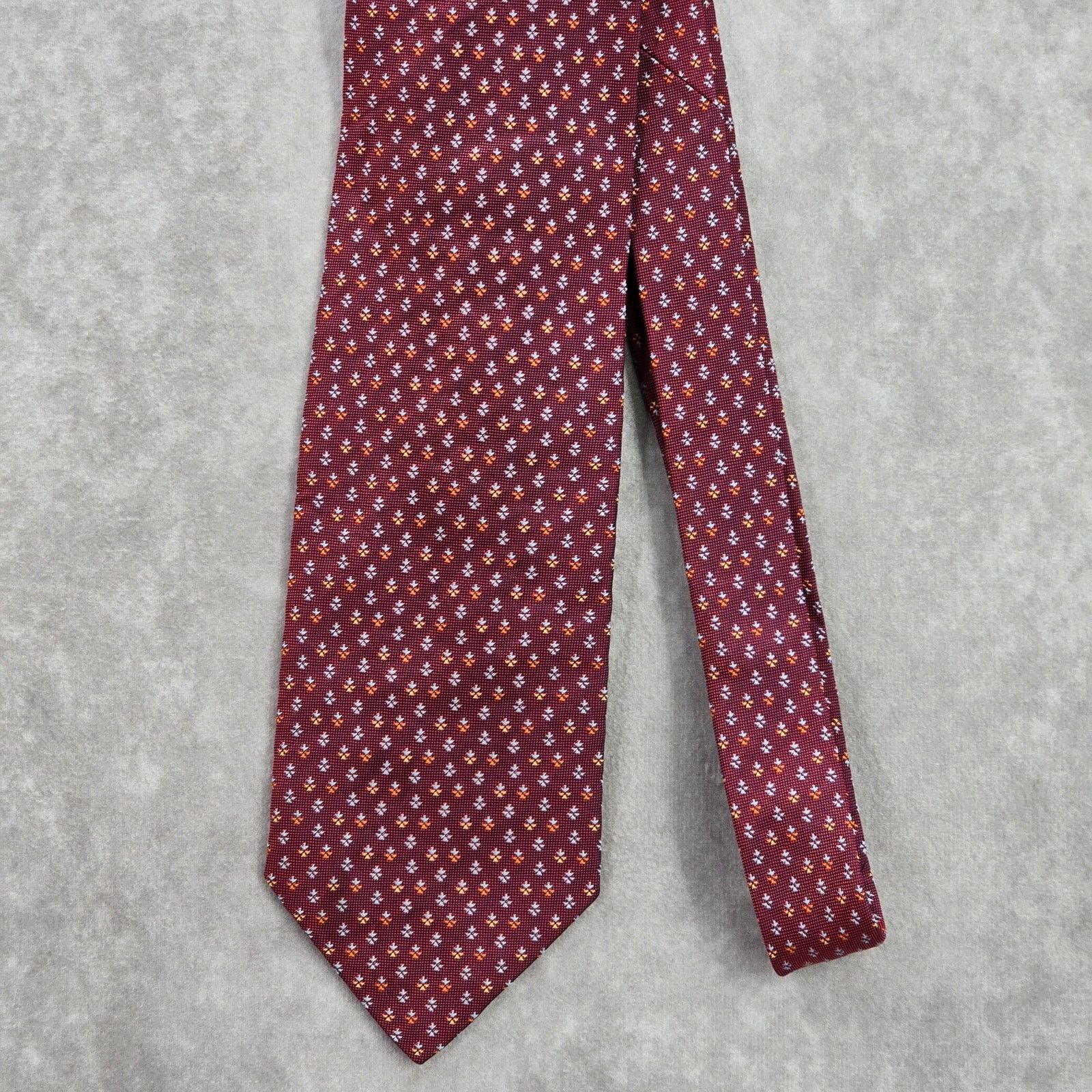 Barneys New York Barneys New York Red Floral 100% Silk Italy Men's Neck Tie Size 30 - 2 Thumbnail