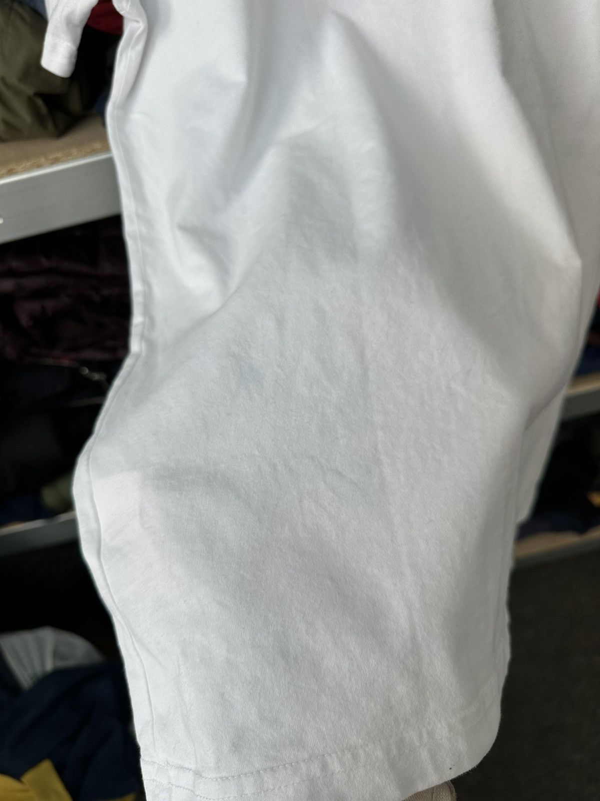 Givenchy Givenchy Paris T-Shirt Centre Logo White Luxury Tee Size L Size US L / EU 52-54 / 3 - 16 Thumbnail