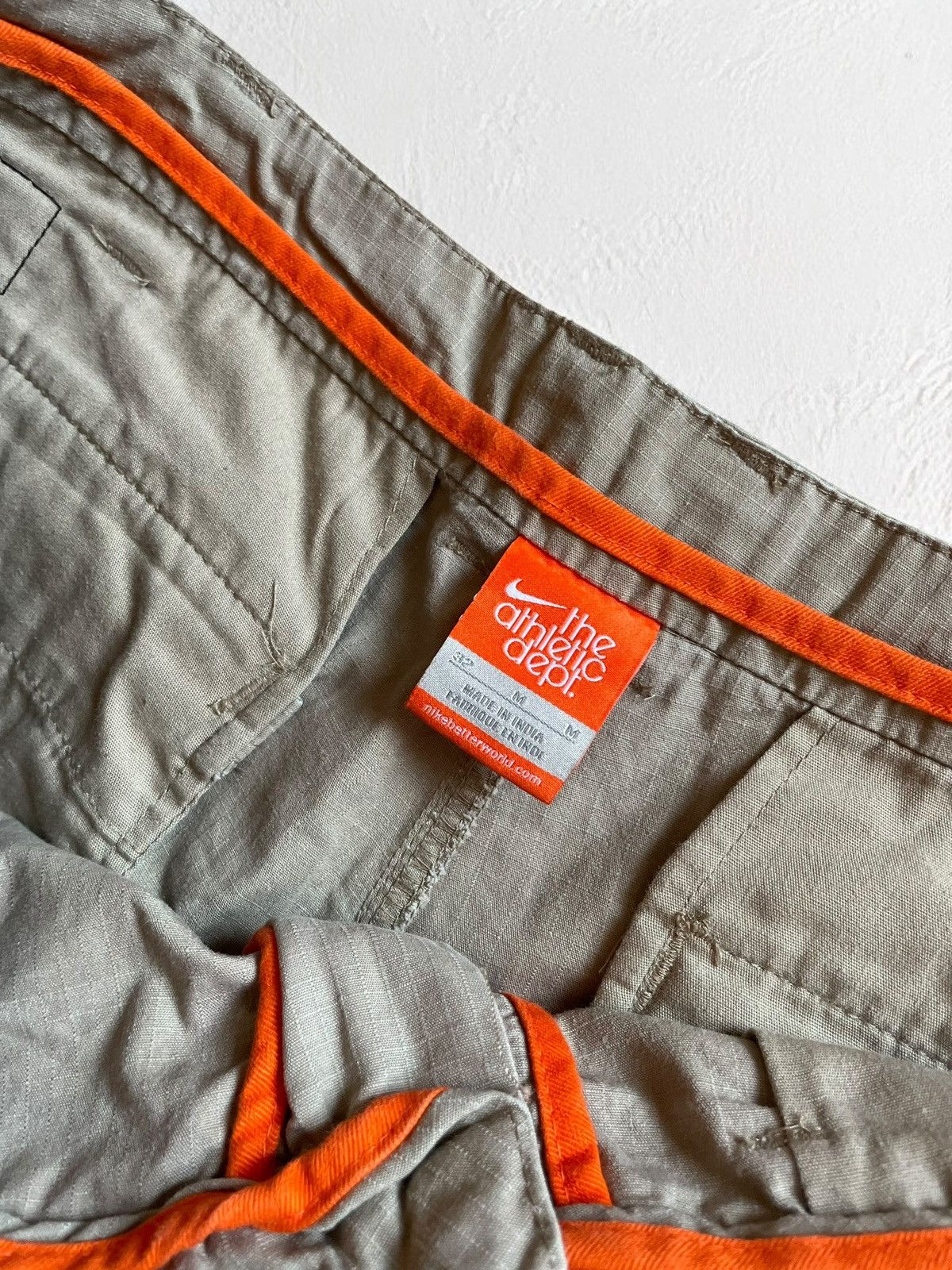 Nike × Vintage OFFER!🫵🏻 NIKE VINTAGE CARGO MILITARY SHORTS SWOOSH BEIGE Size US 34 / EU 50 - 6 Thumbnail
