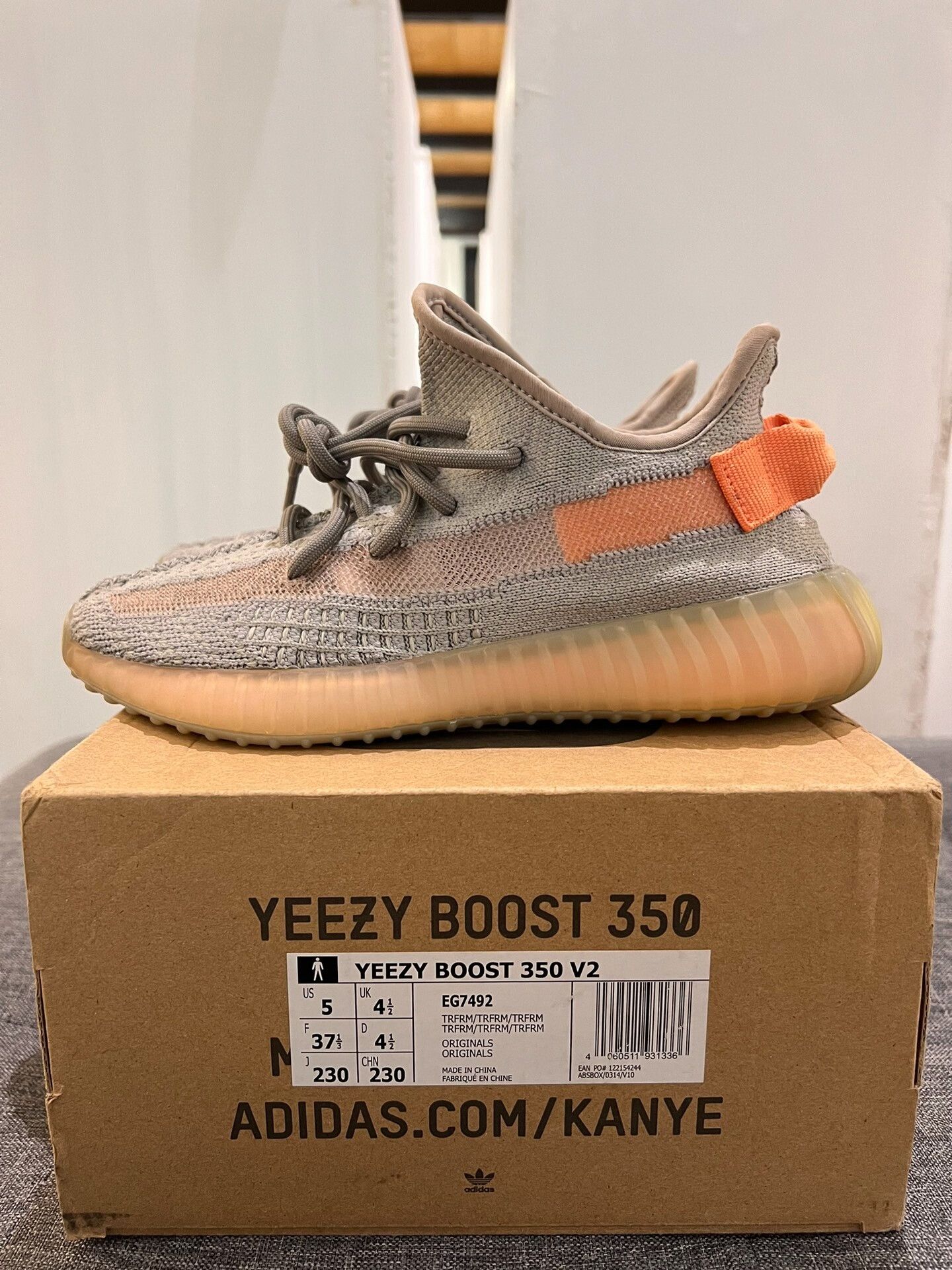 Yeezy yeezy boost 350 v2 true form sneakers Size US 5.5 / EU 38 - 1 Thumbnail