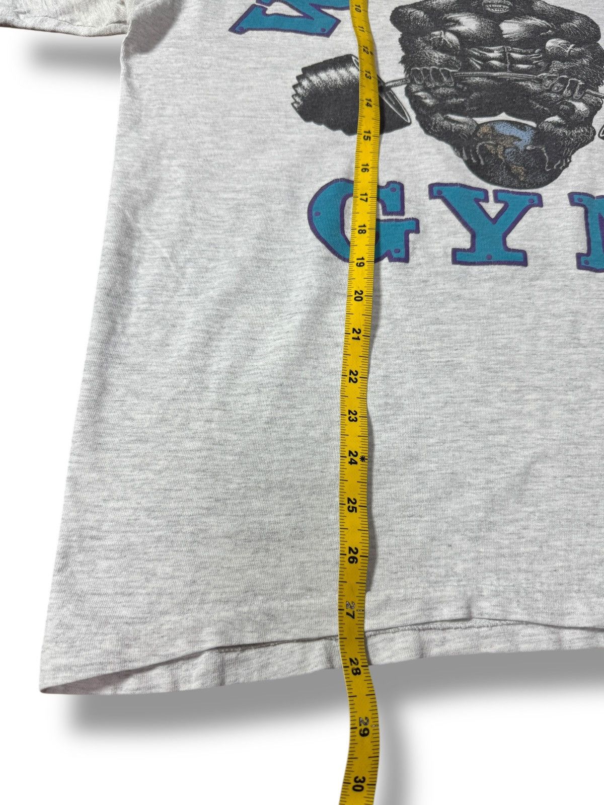 Vintage RARE* VINTAGE 90s 1991 WORLD GYM GORILLA TSHIRT BODYBUILDING Size US L / EU 52-54 / 3 - 6 Thumbnail