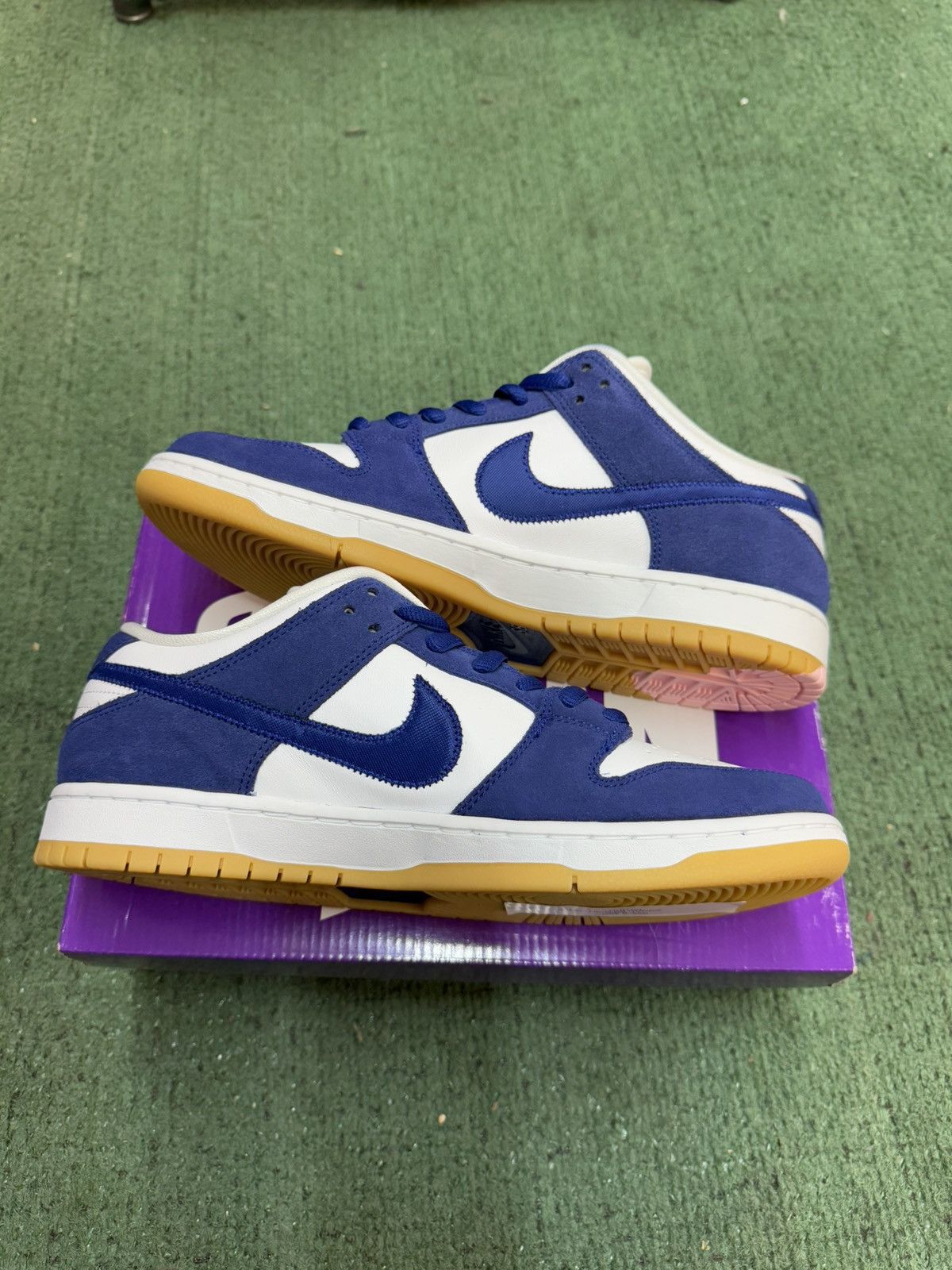 Nike Nike SB Dunks Los angeles Dodgers Size US 11 / EU 44 - 2 Thumbnail