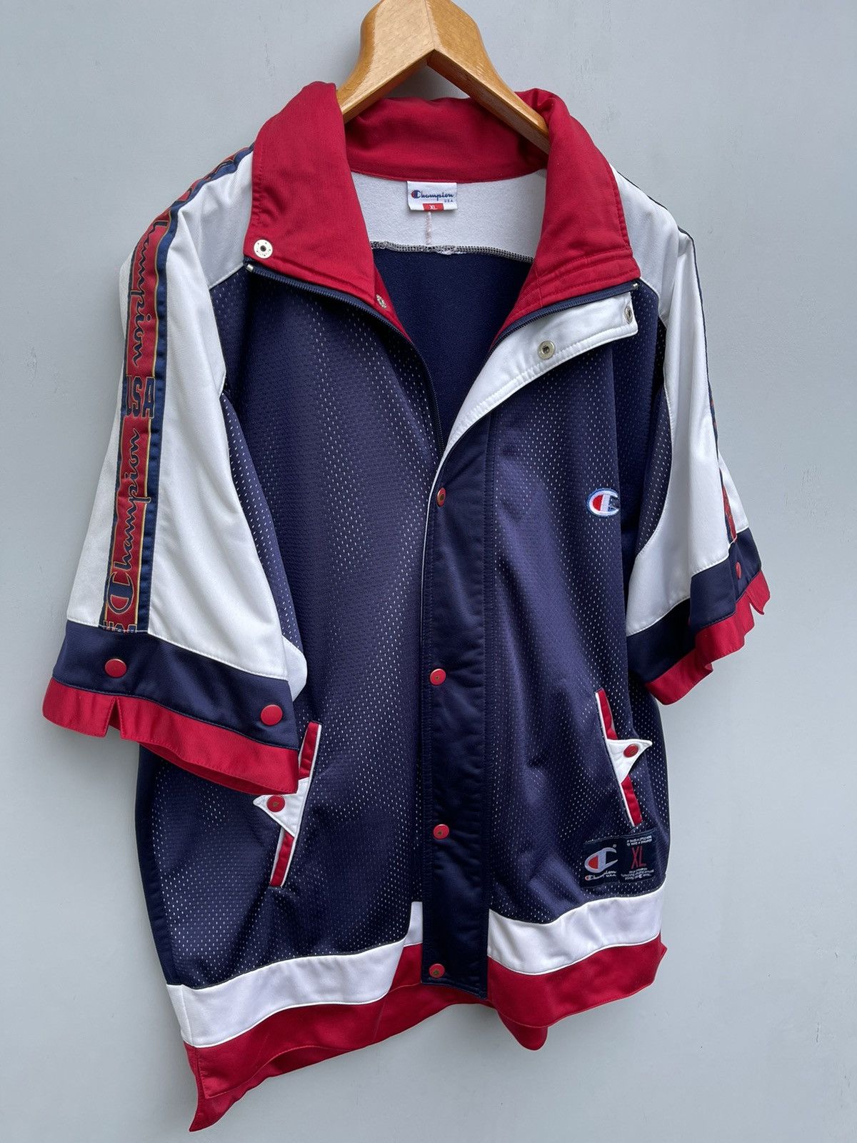 Champion 90's Champion USA Team NBA Olympics Short Sleeve Jacket Size US XL / EU 56 / 4 - 3 Thumbnail