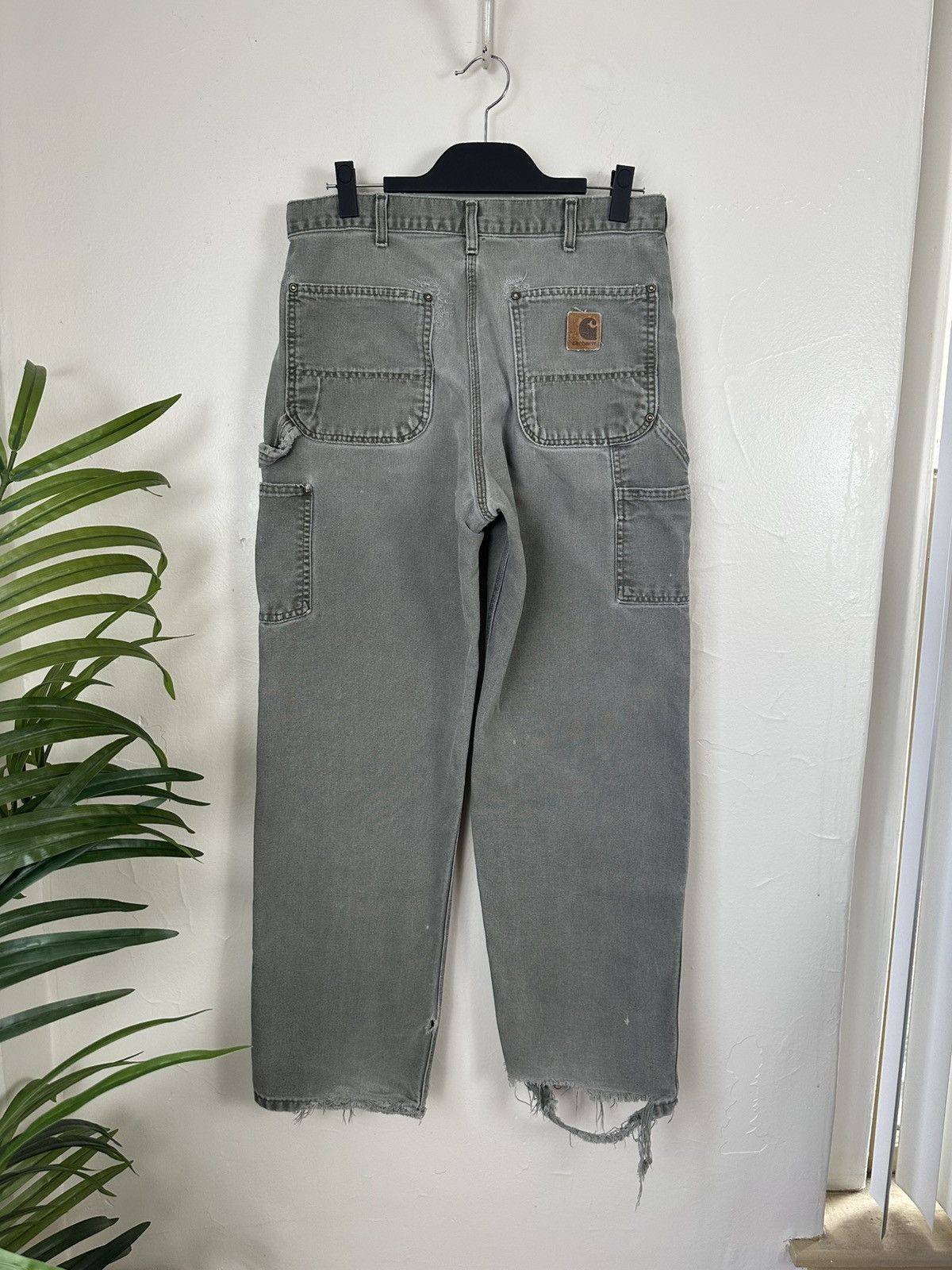 Carhartt (31x30) CRAZY THRASHED REPAIRED Carhartt Double Knee Pants Size US 31 - 9 Thumbnail
