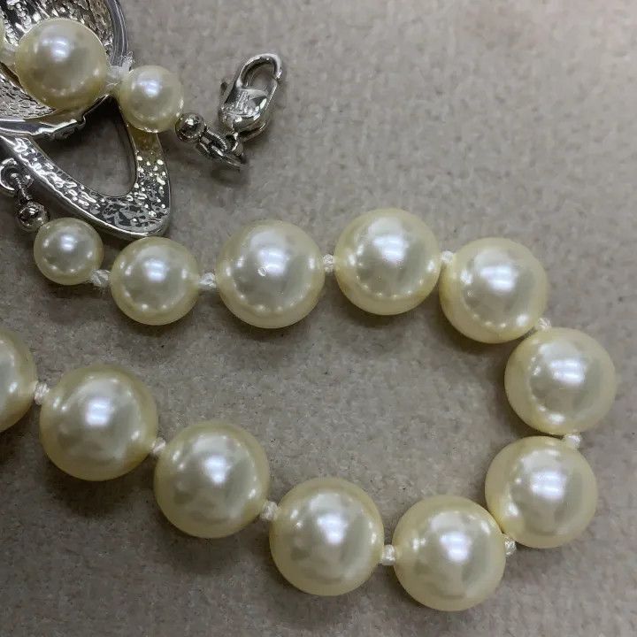 Vivienne Westwood Vivienne Westwood Pearl Choker with Relief Detail -2507 Size ONE SIZE - 3 Thumbnail