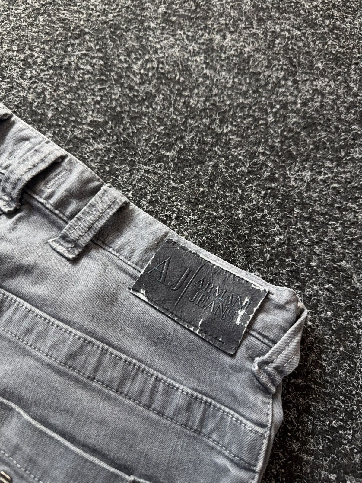Armani 00s Armani Jeans AJ Distressed Faded Grey Slim Y2K Denim Size 28" / US 6 / IT 42 - 23 Thumbnail