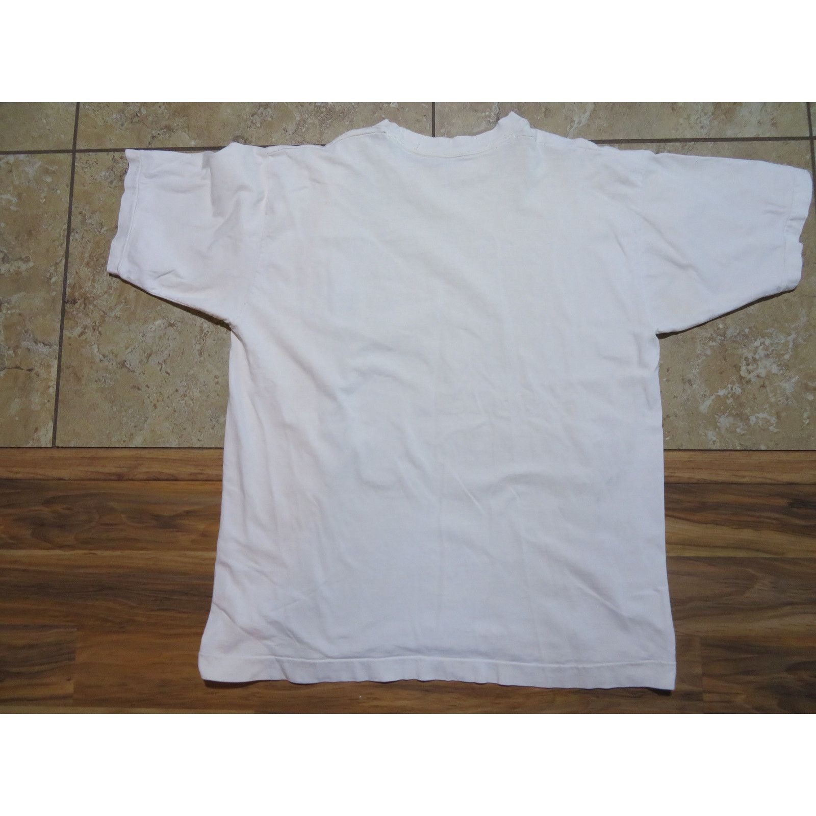 Other Dr Seuss Smoking a Joint Peace Sign T-Shirt Sz XL Distressed Size US XL / EU 56 / 4 - 2 Thumbnail
