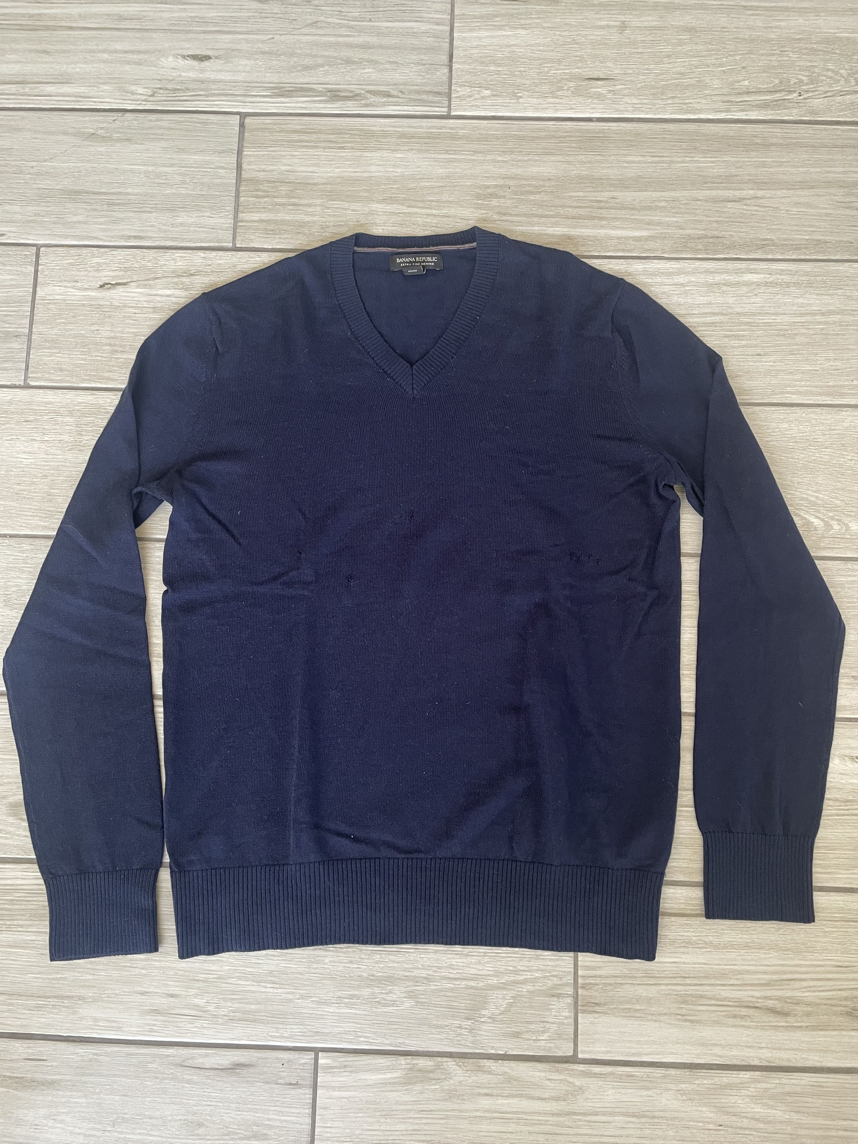 Banana Republic Banana Republic V Neck Sweater Large Blue merino wool Size US L / EU 52-54 / 3 - 1 Thumbnail