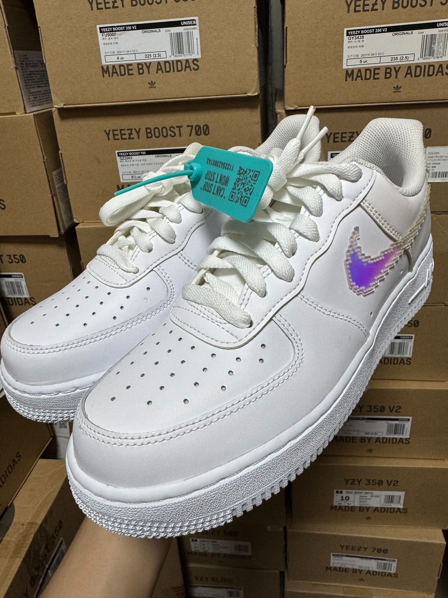 Nike Nike White Lowtop Sneakers 41 Men Size US 8.5 / EU 41-42 - 1 Thumbnail