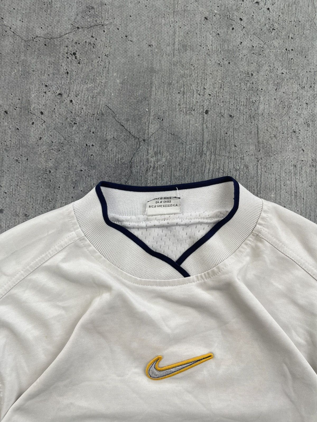 Nike Nike Vintage Sweatshirt Big Central Logo Japanese Y2K Size US M / EU 48-50 / 2 - 3 Thumbnail