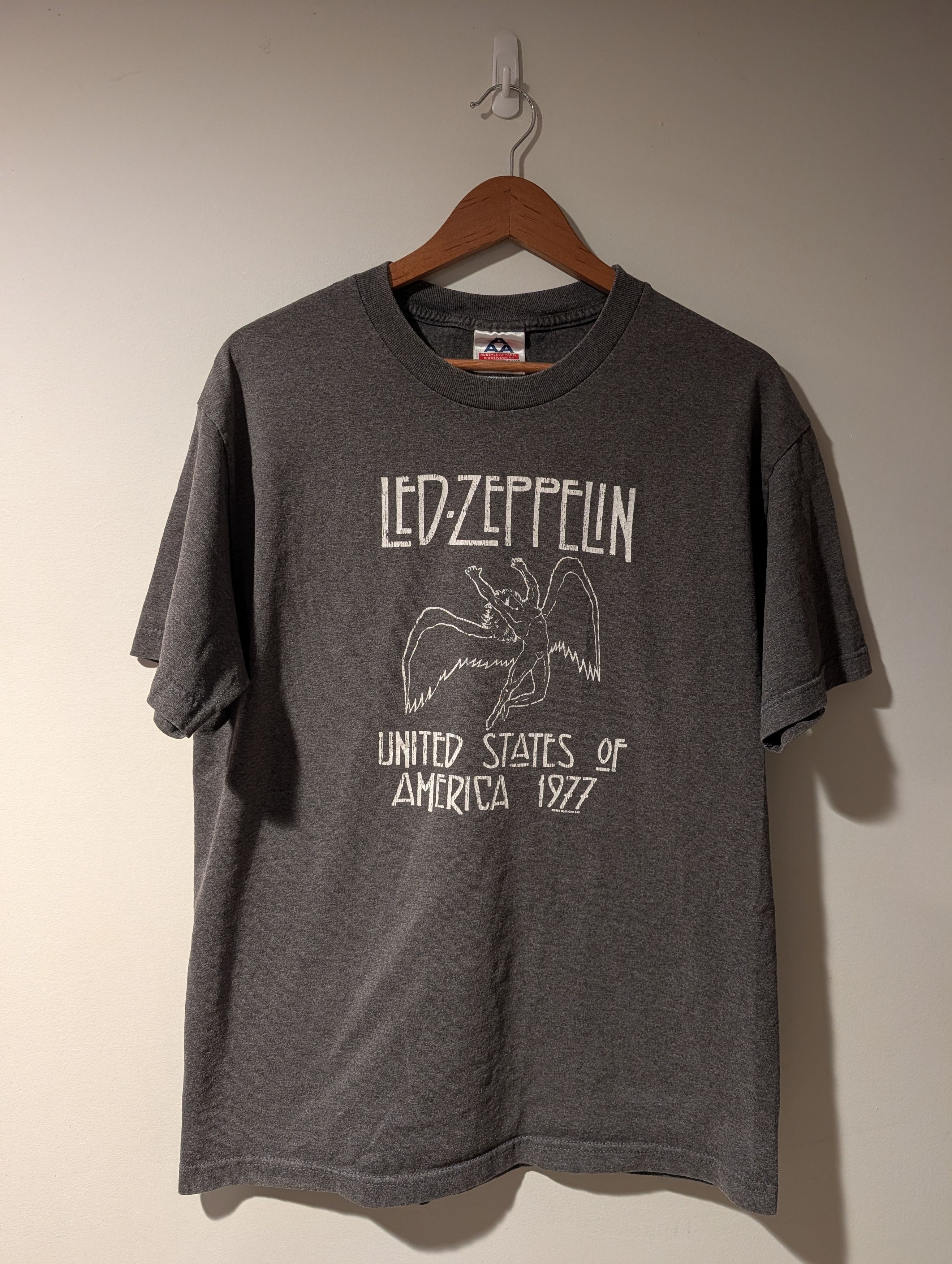 Band Tees Led Zeppelin 1977 Tour T-Shirt Y2K Band Tee Rock Fade Size US L / EU 52-54 / 3 - 1 Thumbnail