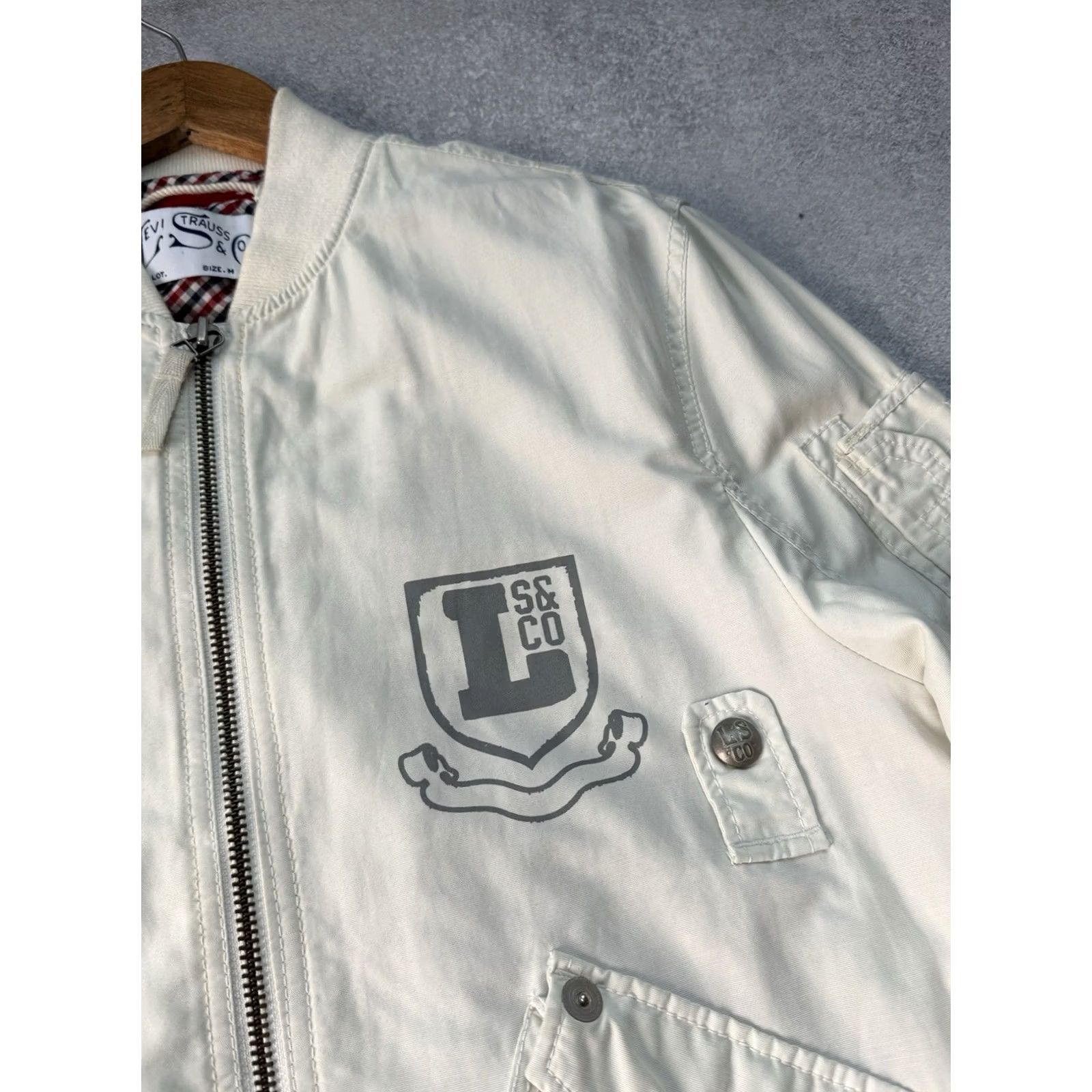 Levi's VINTAGE Levi’s Bomber Jacket Military Multi Pocket Army 90s Y2K Size M Men White Cotton Canvas Bomber Jacket 90s Military Levi’s Made & Crafted Mens Size US M / EU 48-50 / 2 - 6 Thumbnail