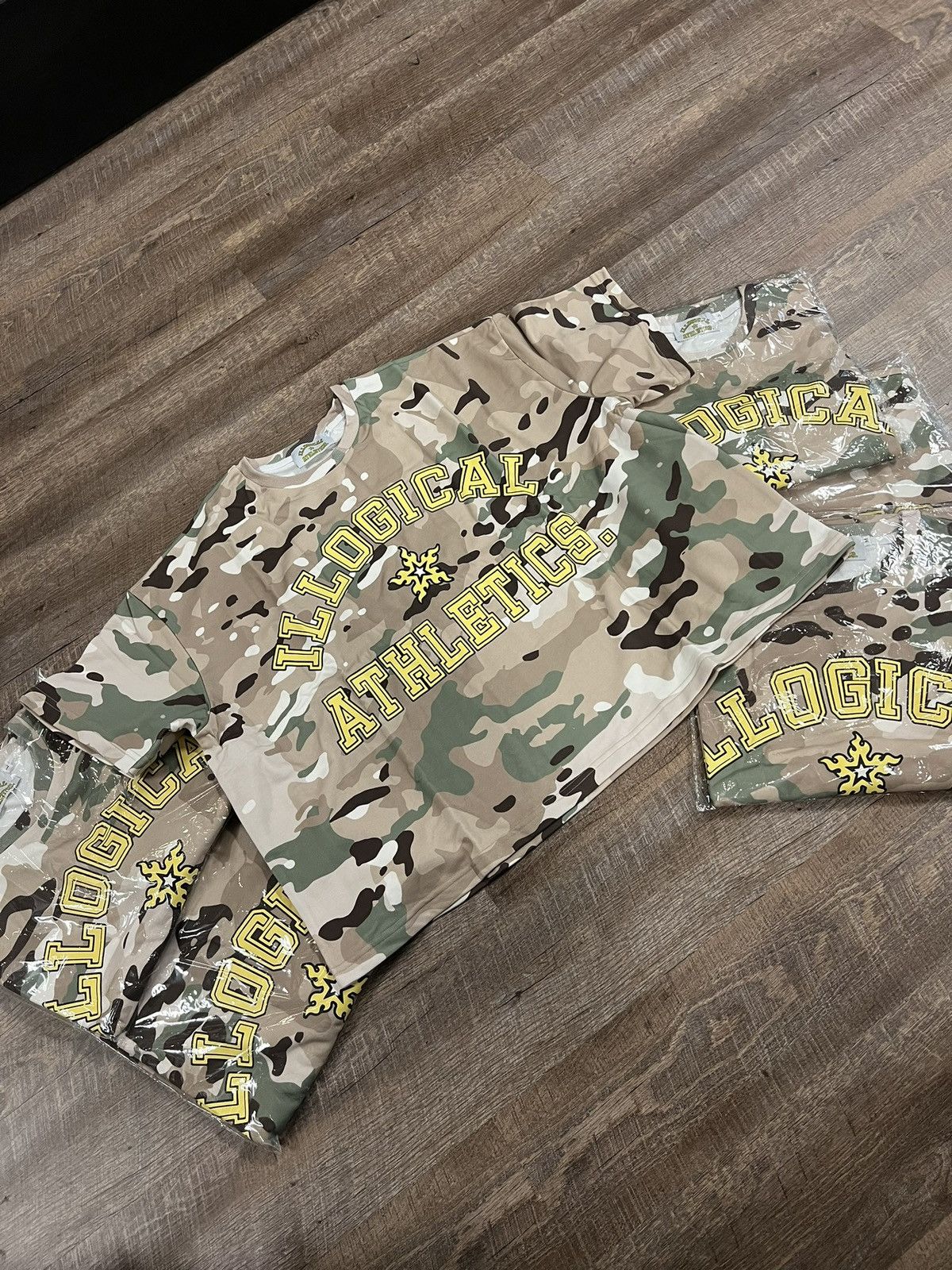 Other ILL Studios “Camo” T-Shirt Size US M / EU 48-50 / 2 - 1 Thumbnail