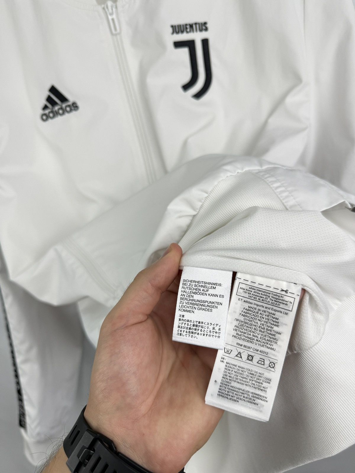 Adidas 🇮🇹 Y2K Adidas Juventus Anthem Bomber Jacket 2019 Blokecore Size US S / EU 44-46 / 1 - 11 Thumbnail