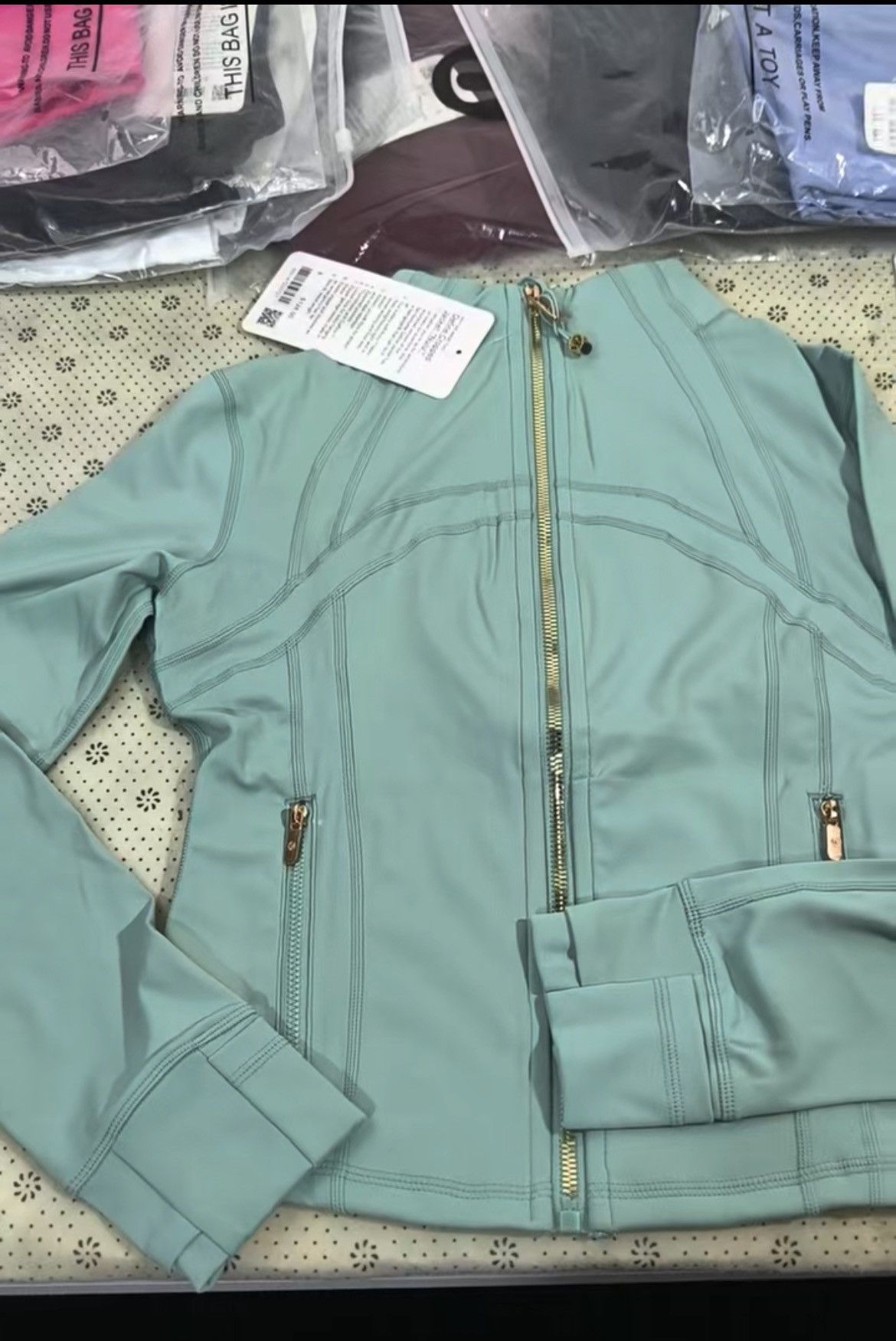 Lululemon Aqua lululemon jacket Size M / US 6-8 / IT 42-44 - 1 Preview