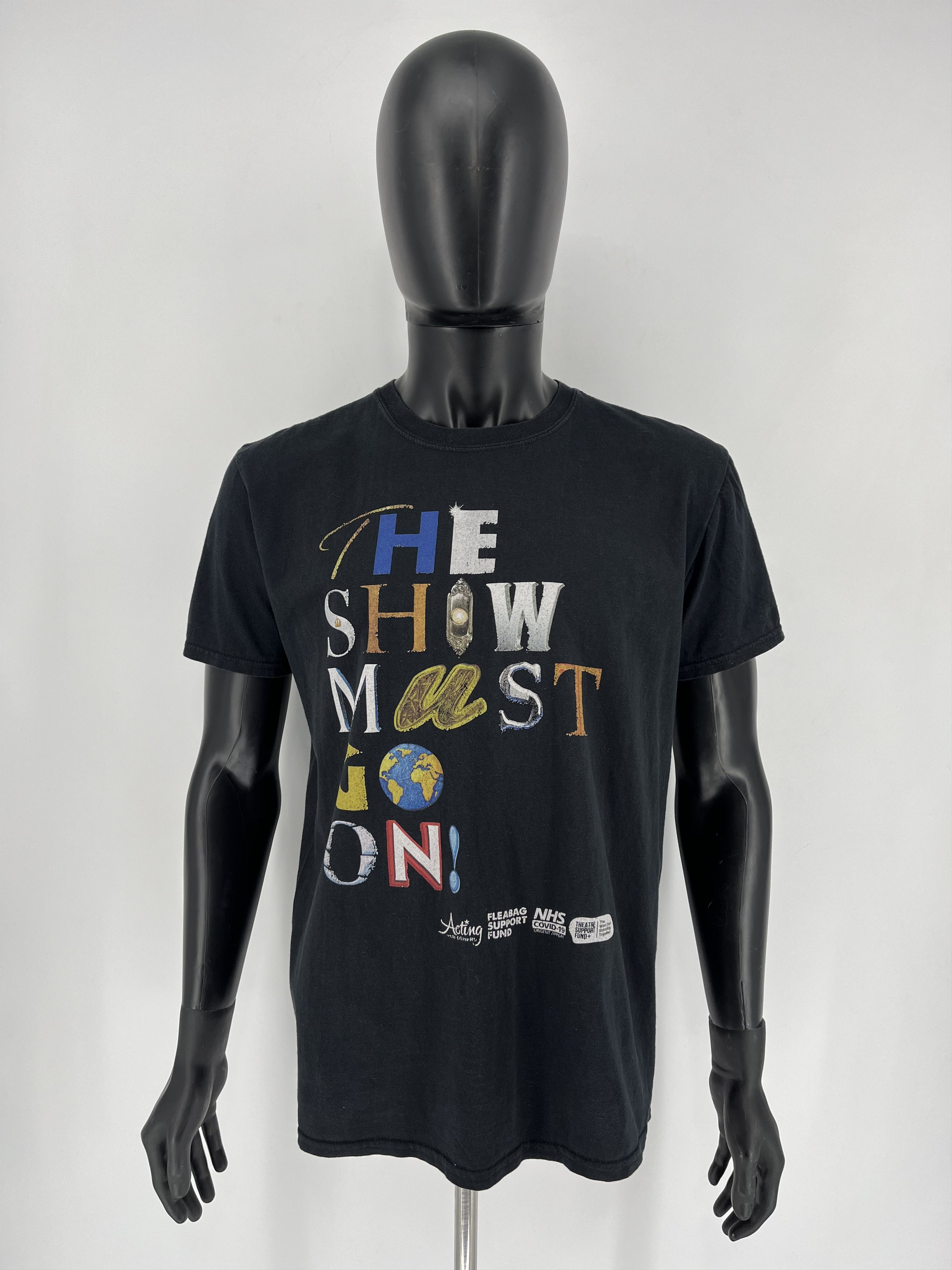 Band Tees Vintage 90s Queen ‘The Show Must Go On’ Rock Band T-Shirt Size US L / EU 52-54 / 3 - 2 Thumbnail