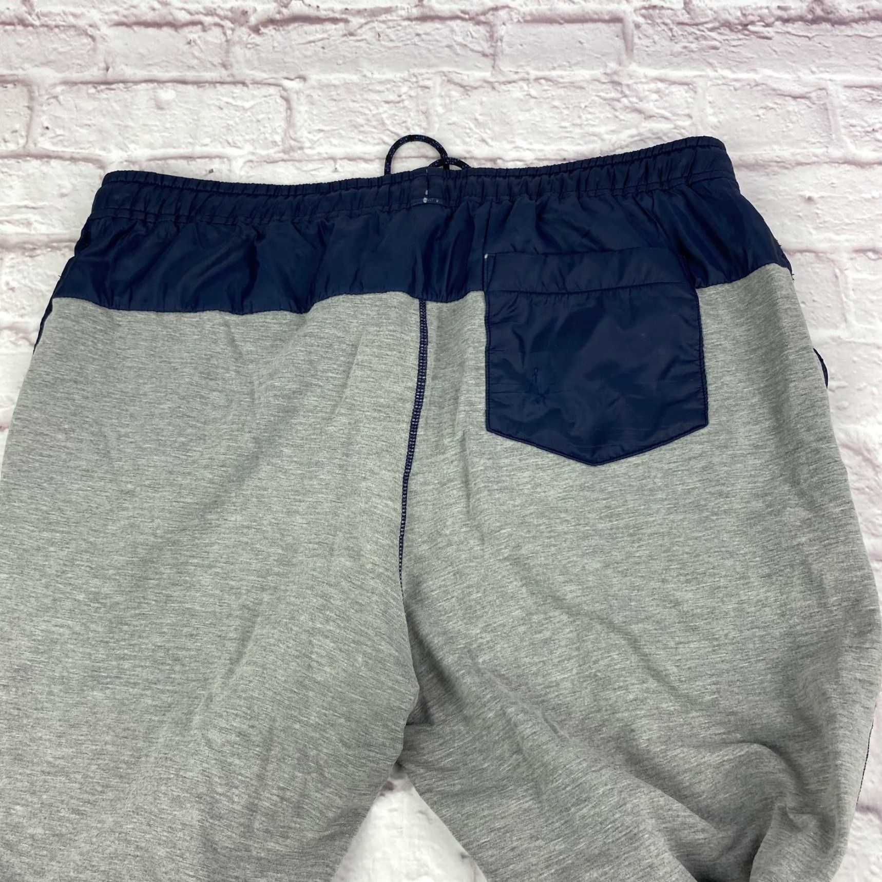 Gap Gap Mens Pants All Elements Fleece Jogger 36in Gray Navy Large Athletic Workout Size US 33 - 7 Thumbnail