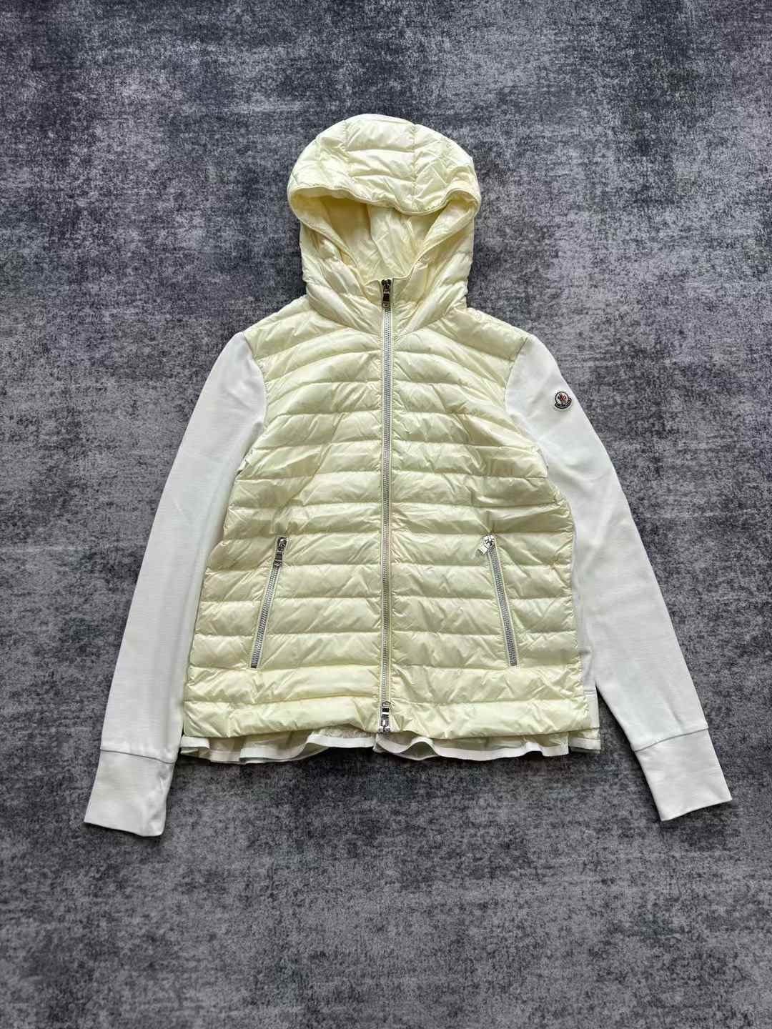 Moncler Moncler Milk White Paneled Down Jacket Size M / US 6-8 / IT 42-44 - 1 Thumbnail