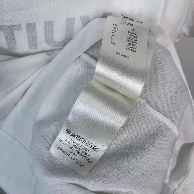 Louis Vuitton Louis Vuitton Reverse printing letter logo short sleeve Size US XS / EU 42 / 0 - 9 Thumbnail