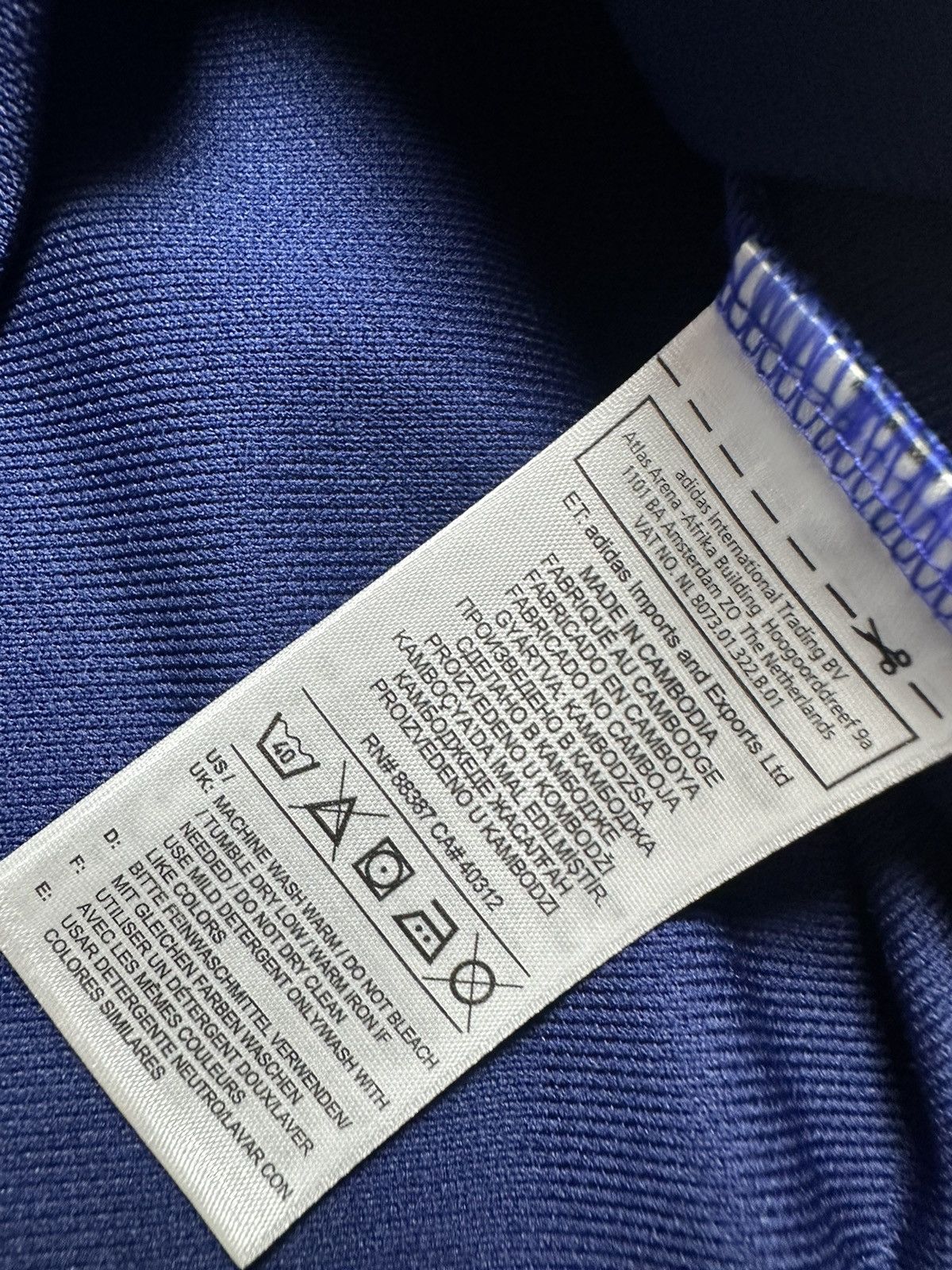 Adidas × Vintage Vintage adidas Scotland soccer polo jersey size S Size US S / EU 44-46 / 1 - 3 Thumbnail