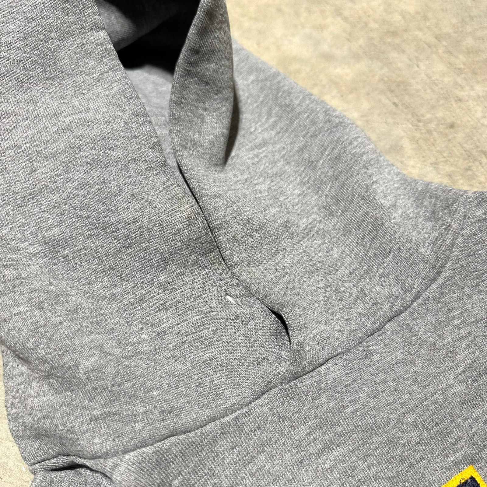 Russell Athletic Vintage Russel UCLA Hoodie size Small in Men Size US S / EU 44-46 / 1 - 4 Thumbnail