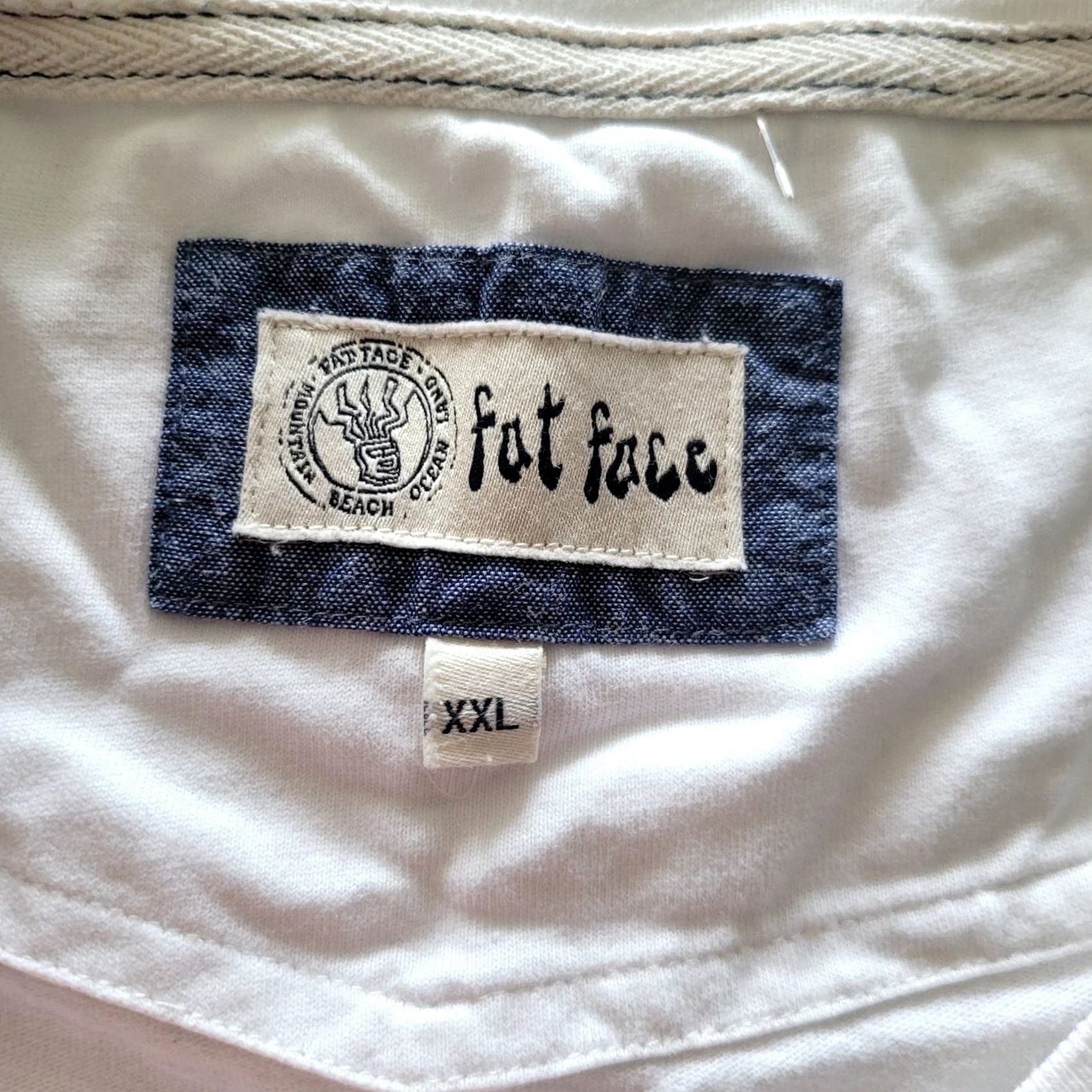 FatFace Fat Face Brazil 2014 Camper Van Print T-Shirt XXL Men White - Fat Face - T-Shirt - XXL - White - Brazil 2014 - Men's Shirt Size US XXL / EU 58 / 5 - 6 Thumbnail