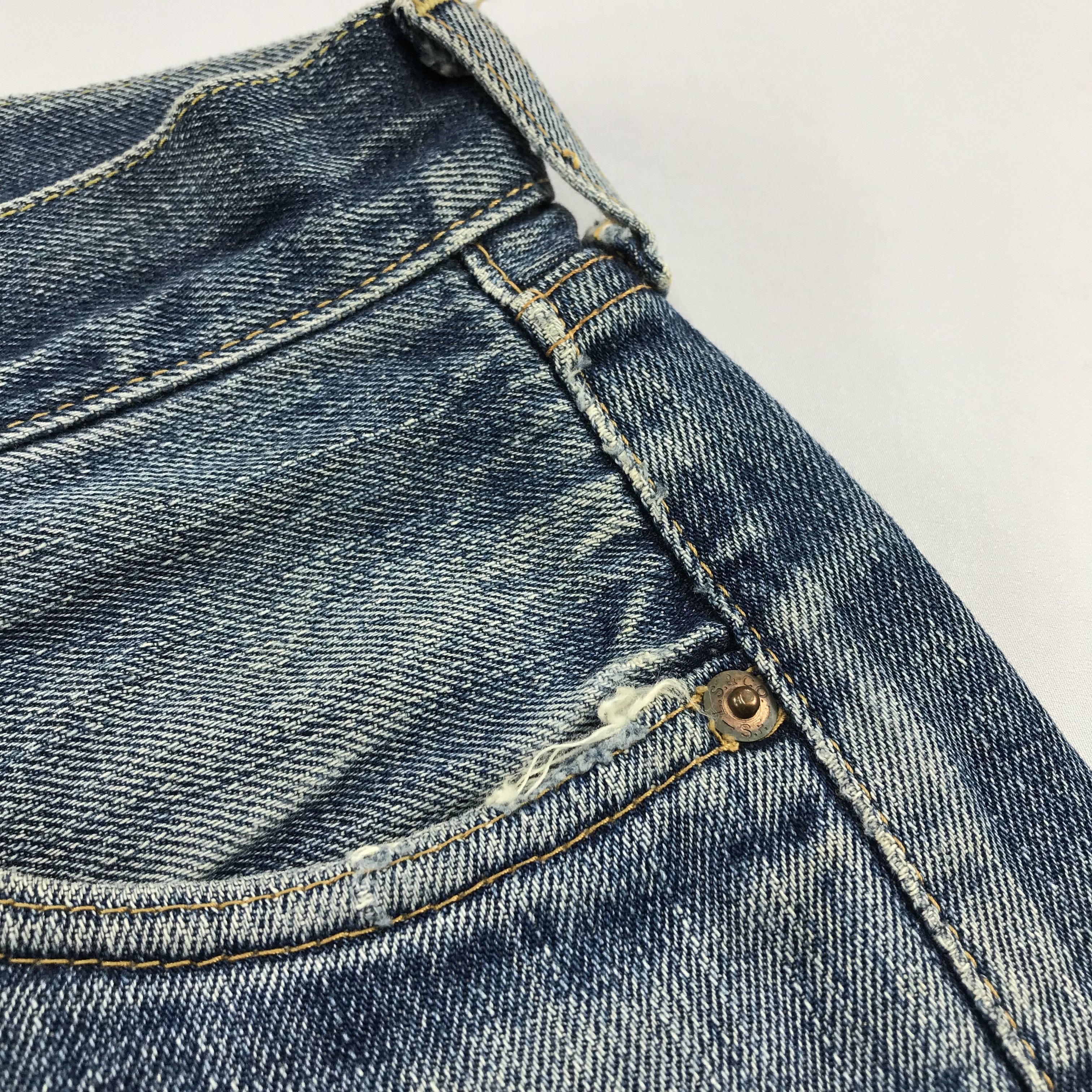 Levi's Vintage Levis 502 Big E Selvedge Jean Distress Denim KJ3469 Size US 29 - 12 Thumbnail