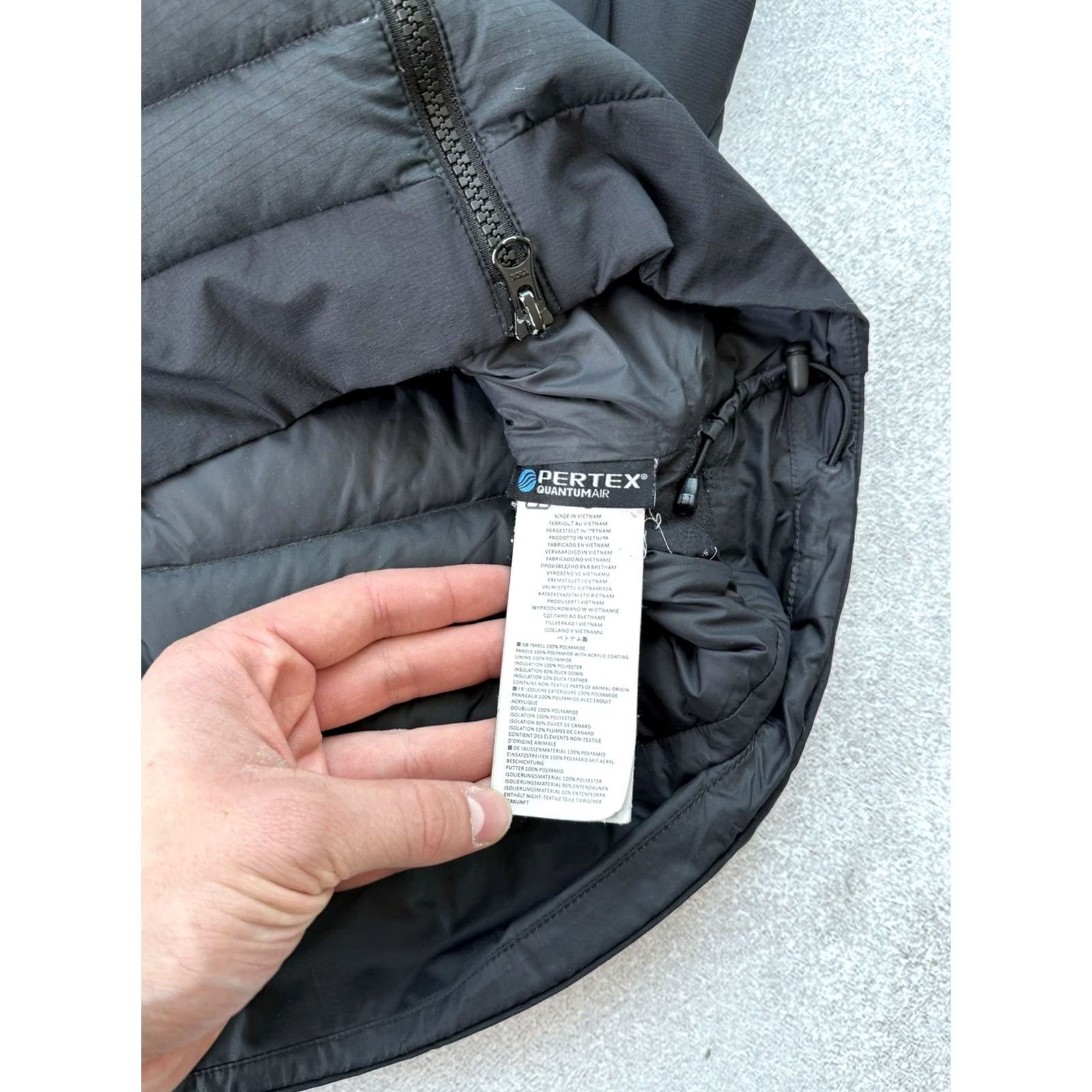 Berghaus Berghaus Down Vest Men’s Gilet Hydrodown Black Pertex Outdoor Style Size M Vest Mens Berghaus Gilet Outdoor Black Down Vest Hydrodown Size US M / EU 48-50 / 2 - 7 Thumbnail