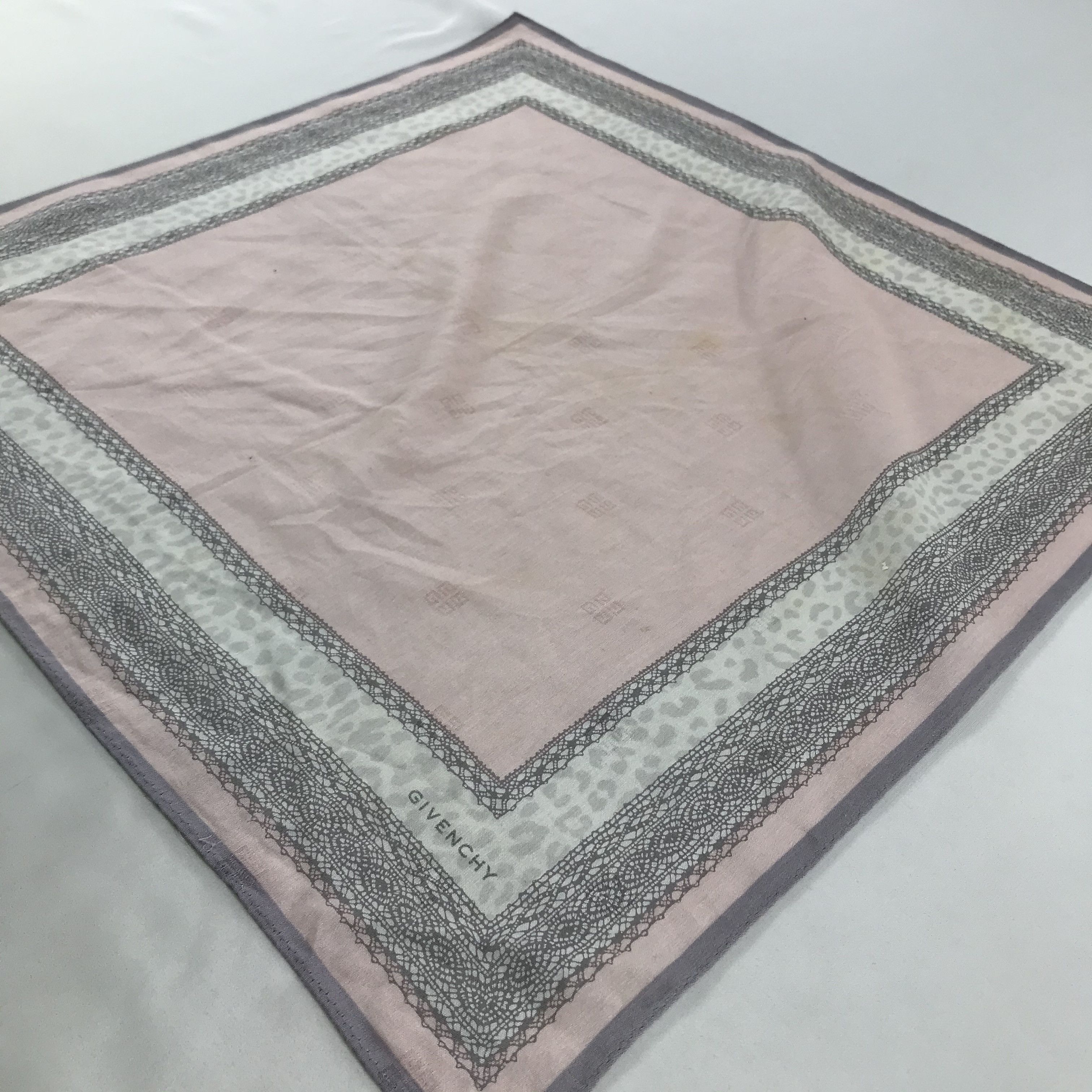 Vintage Vintage Givenchy Bandana / Handkerchief / Neckerchief -S1745 Size ONE SIZE - 2 Thumbnail