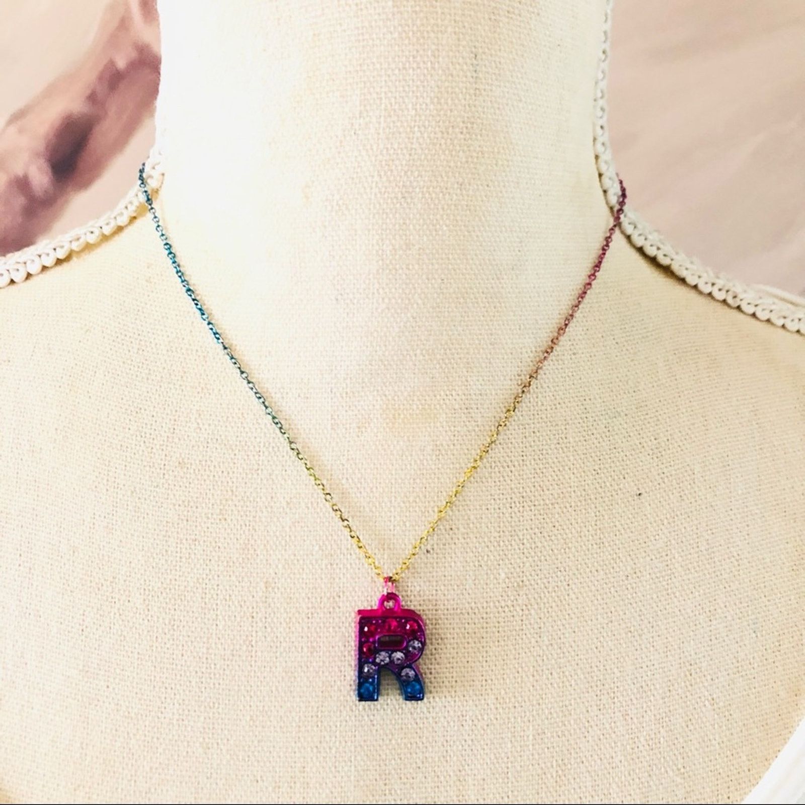 Jewelry Rainbow monogram initial “R” pendant on chain necklace Size ONE SIZE - 1 Thumbnail