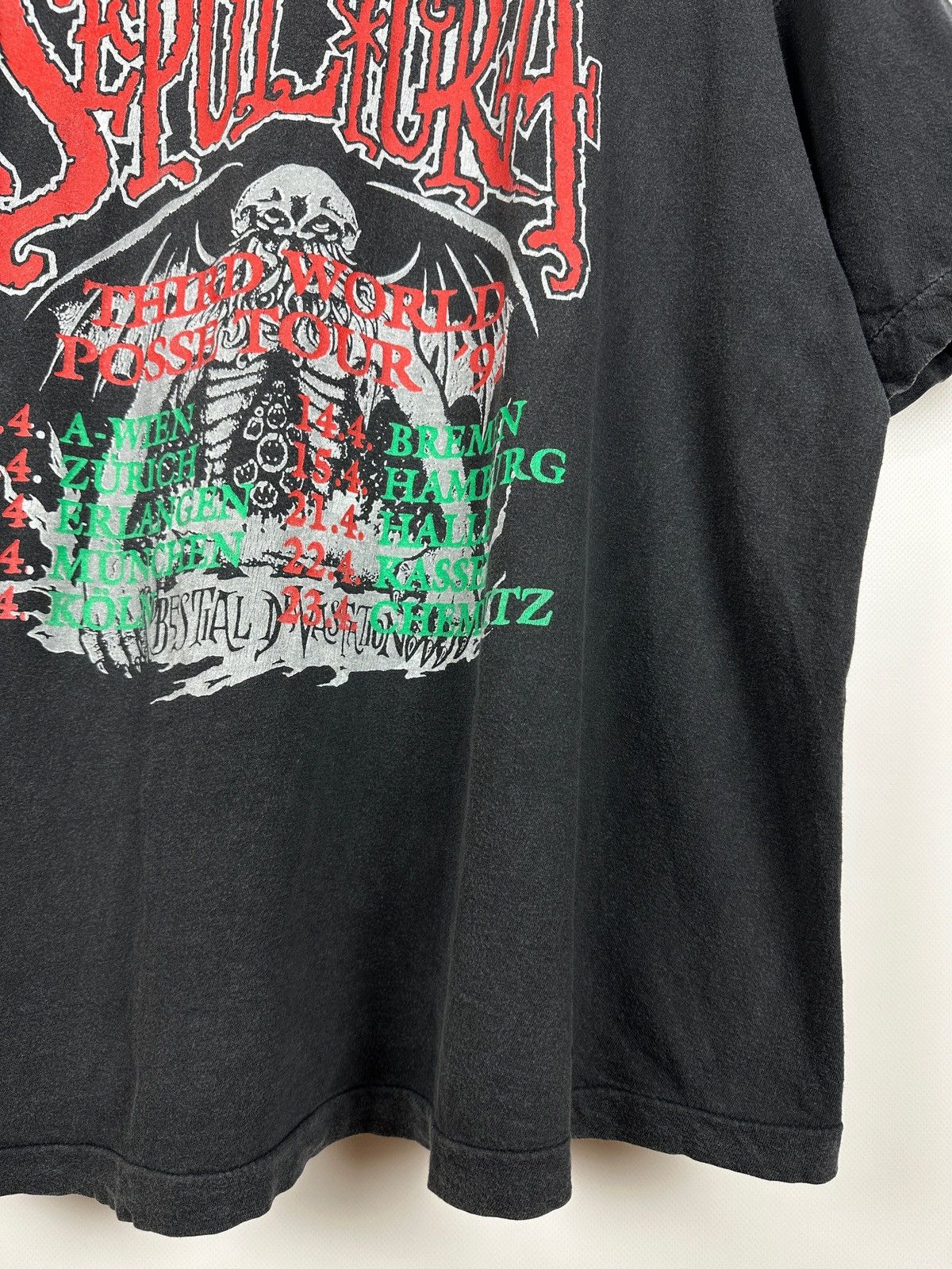 Band Tees 1992 Vintage Sepultura Third World Posse Tour T-Shirt Size US XL / EU 56 / 4 - 18 Thumbnail