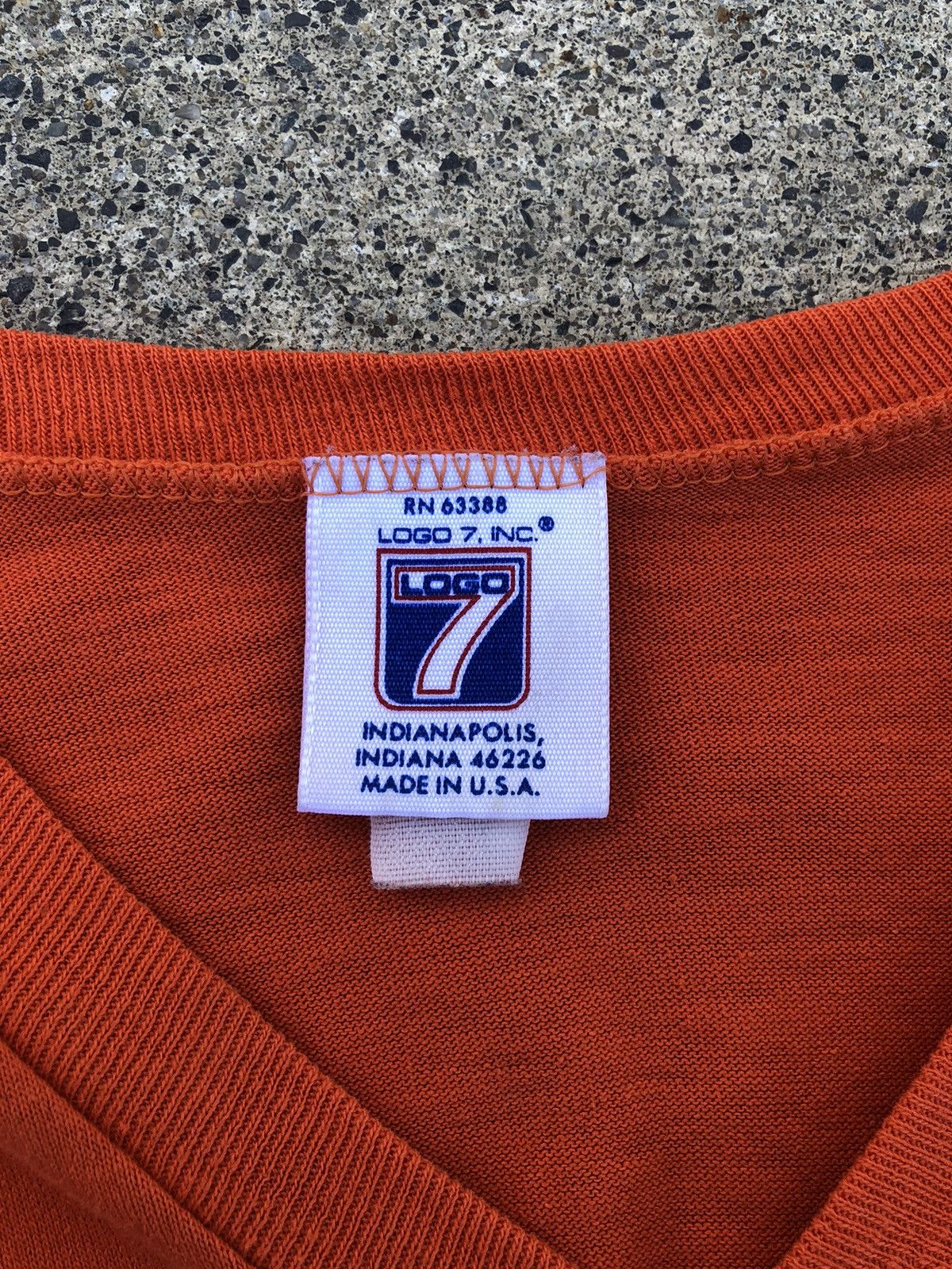 NFL × Vintage Vintage 90s Denver Broncos logo tee Size US L / EU 52-54 / 3 - 4 Thumbnail