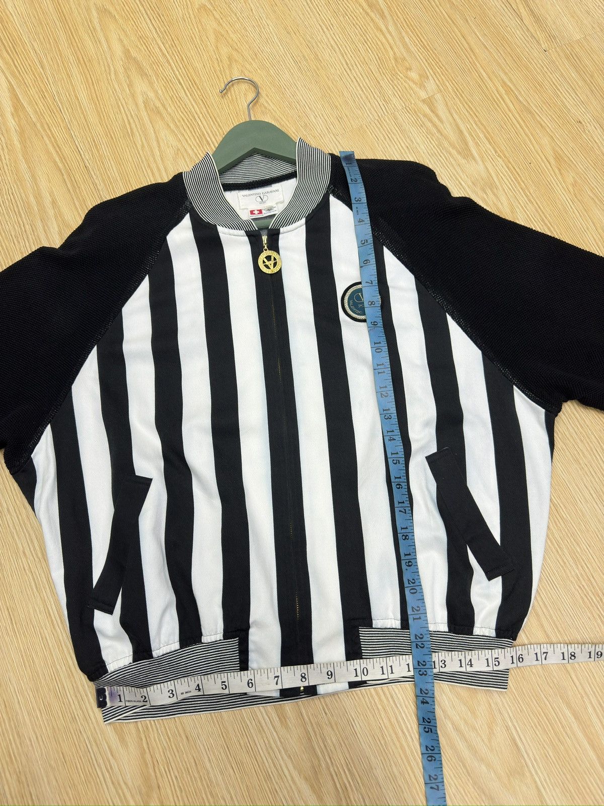Valentino × Vintage Vintage Valentino Garavani Soprt Big Logo Jacket MJ100 Size US M / EU 48-50 / 2 - 6 Thumbnail