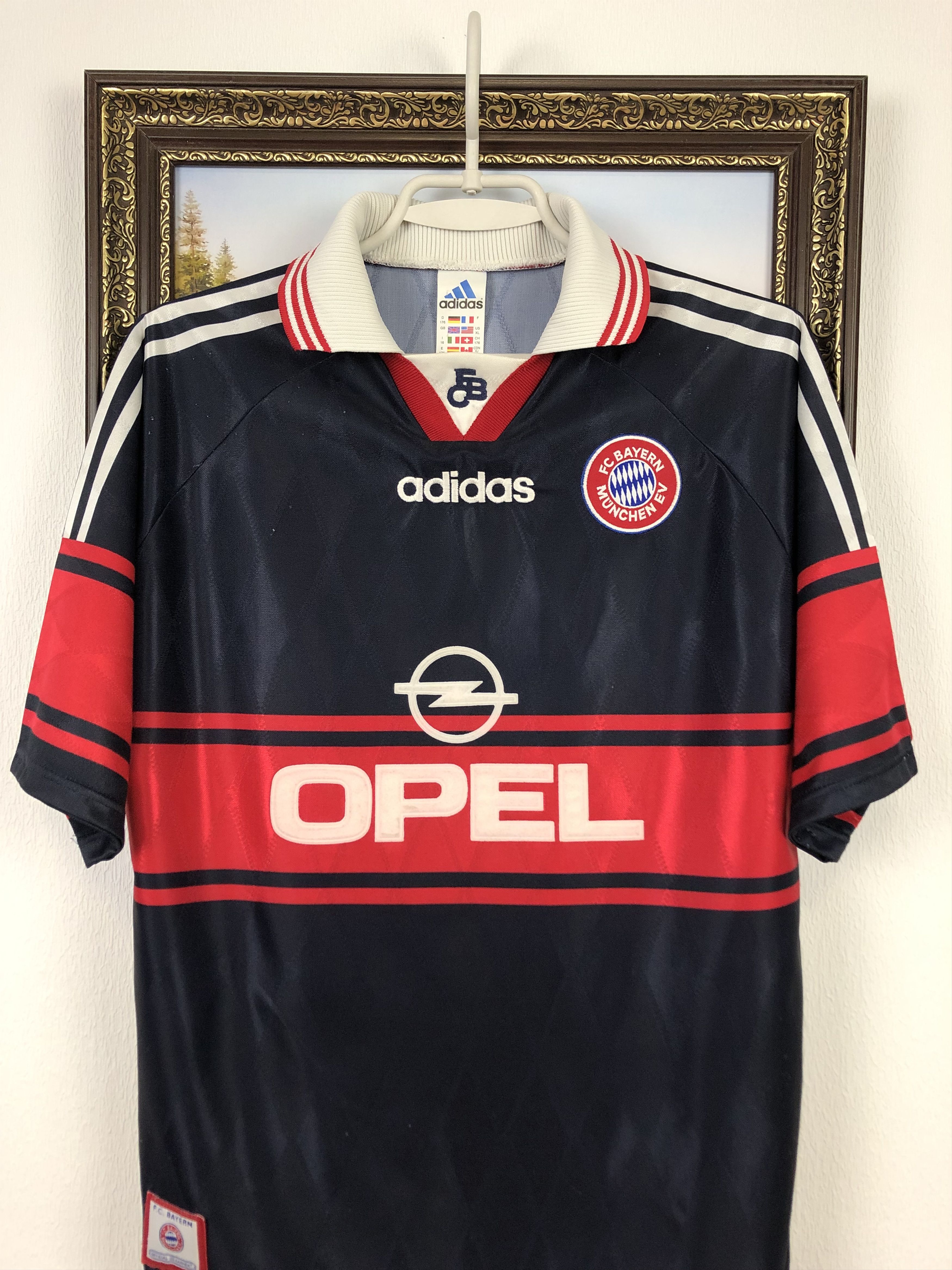 Adidas Bayern Munich football shirt 1997 #9 Elber Adidas Jersey Size US S / EU 44-46 / 1 - 4 Thumbnail