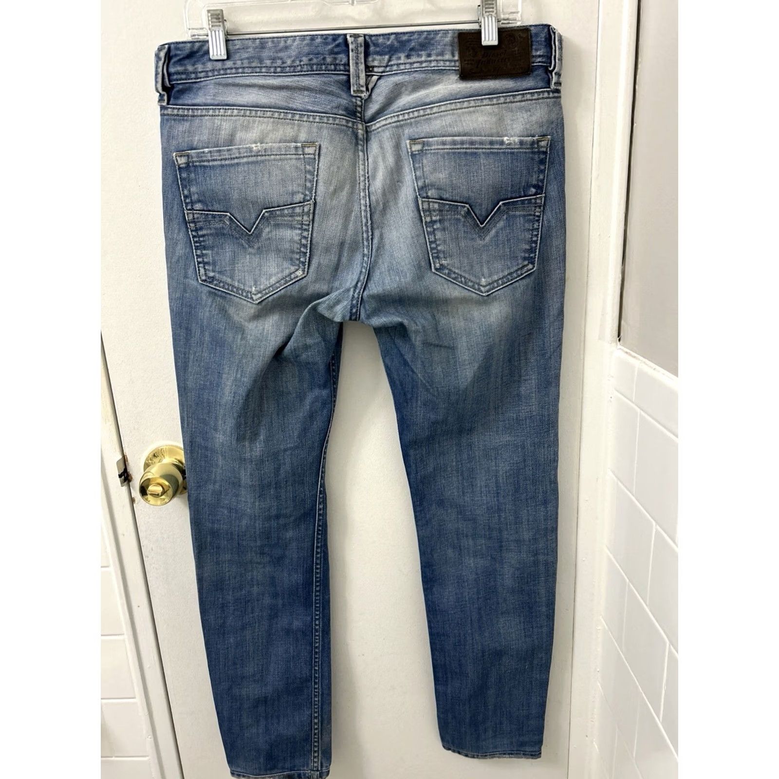 Diesel Diesel Larkee Jeans Mens 32x29 Blue Regular Straight Button Fly Distressed Denim Size US 32 / EU 48 - 7 Thumbnail