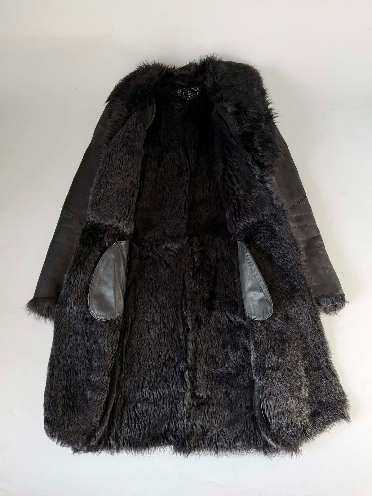 Gucci 2000’s Gucci by Tom Ford Black Shearling Leather Coat Size XS / US 0-2 / IT 36-38 - 3 Thumbnail