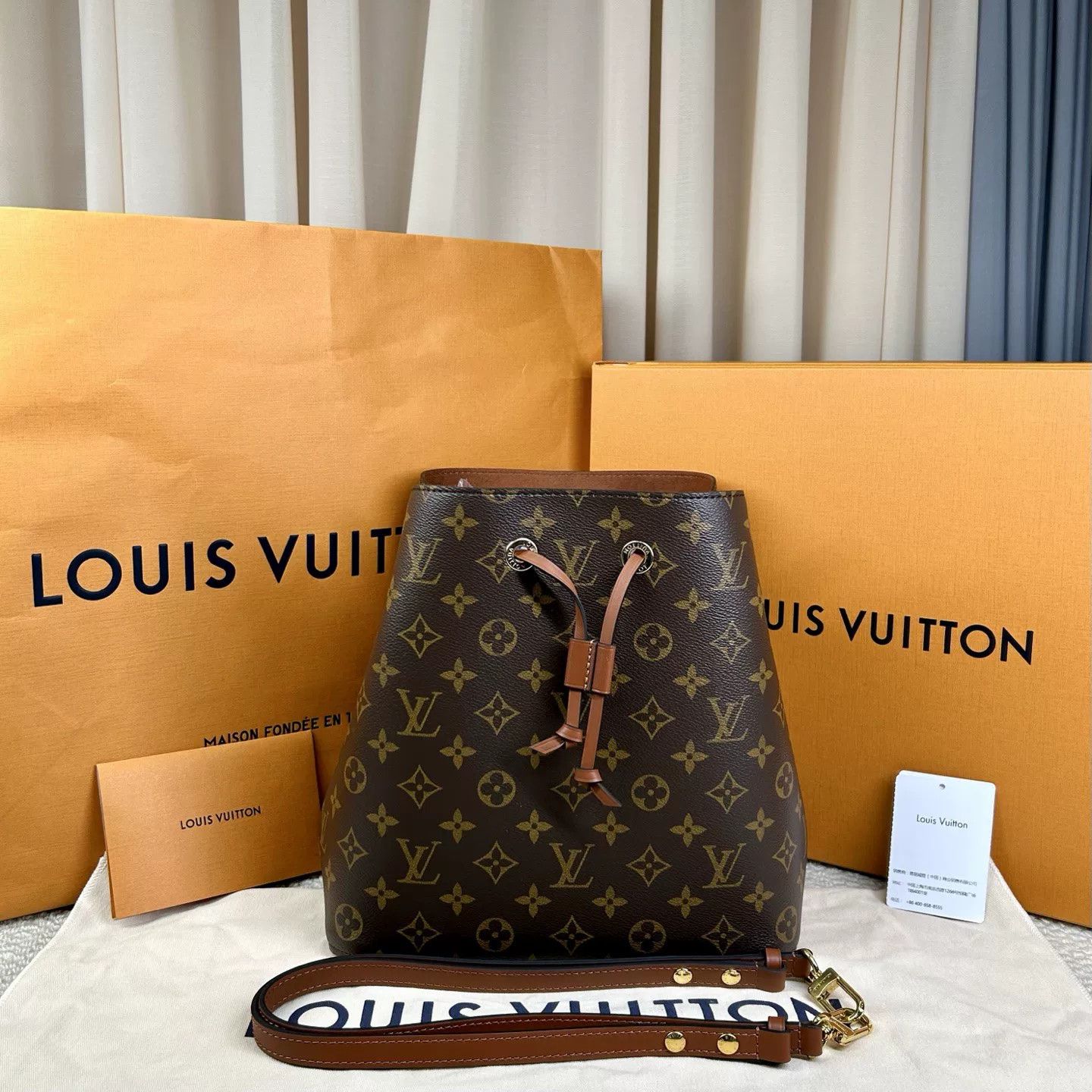 Louis Vuitton Pre-loved Bag Very good condition Size ONE SIZE - 1 Thumbnail